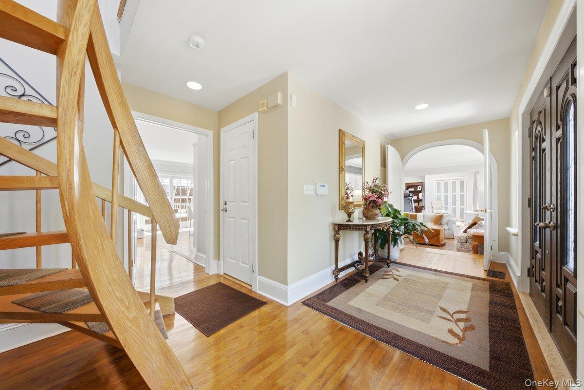 Single Family Newport Road Westchester County, NY 10710, MLS-1036801-6