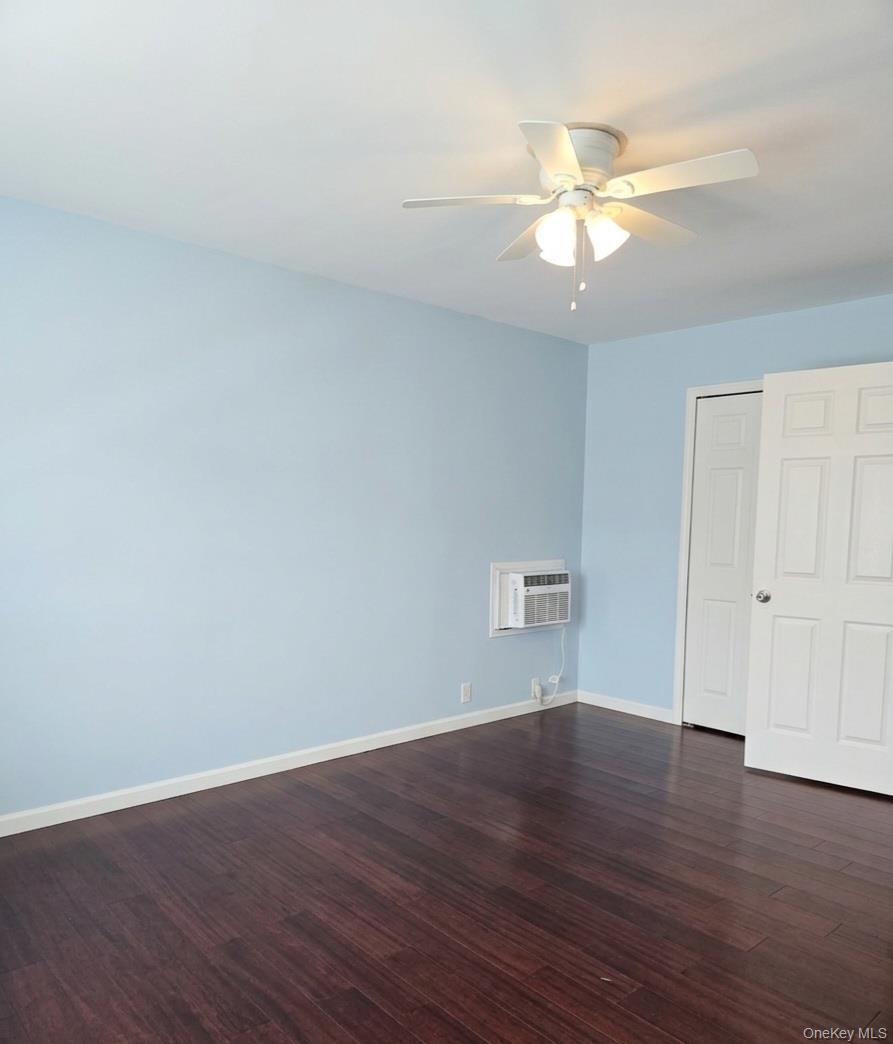 Single Family 212th Place  Queens, NY 11428, MLS-1036805-3