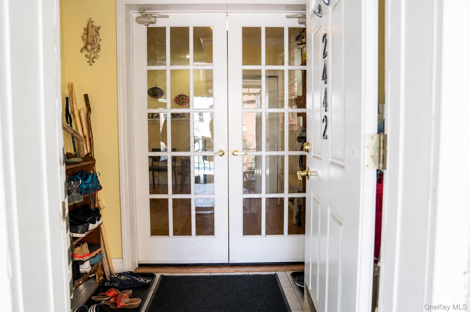 Single Family Beaumont Avenue  Bronx, NY 10458, MLS-1036808-10