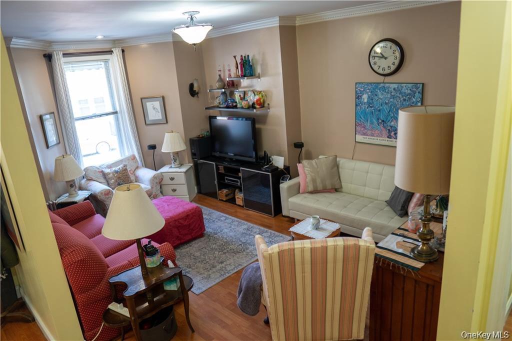 Single Family Beaumont Avenue  Bronx, NY 10458, MLS-1036808-16