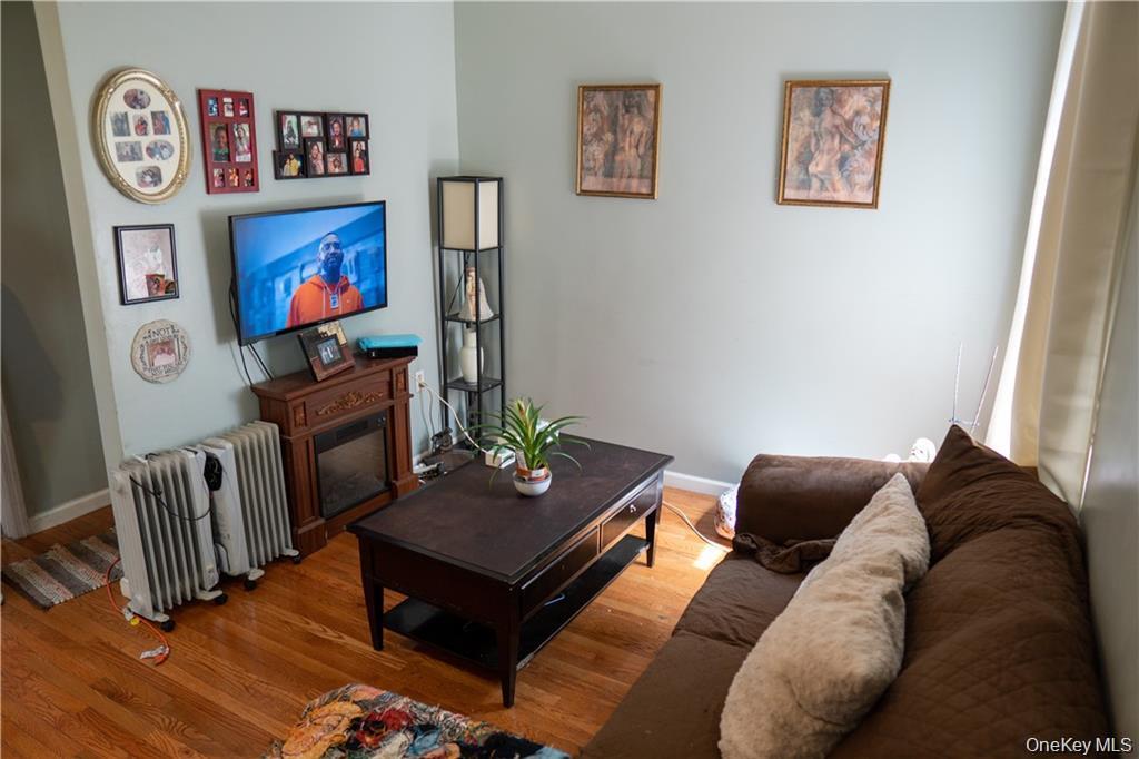 Single Family Beaumont Avenue  Bronx, NY 10458, MLS-1036808-21