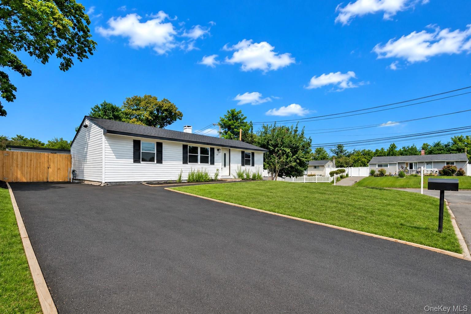 Single Family Marie Lane Suffolk County, NY 11722, MLS-1036809-2