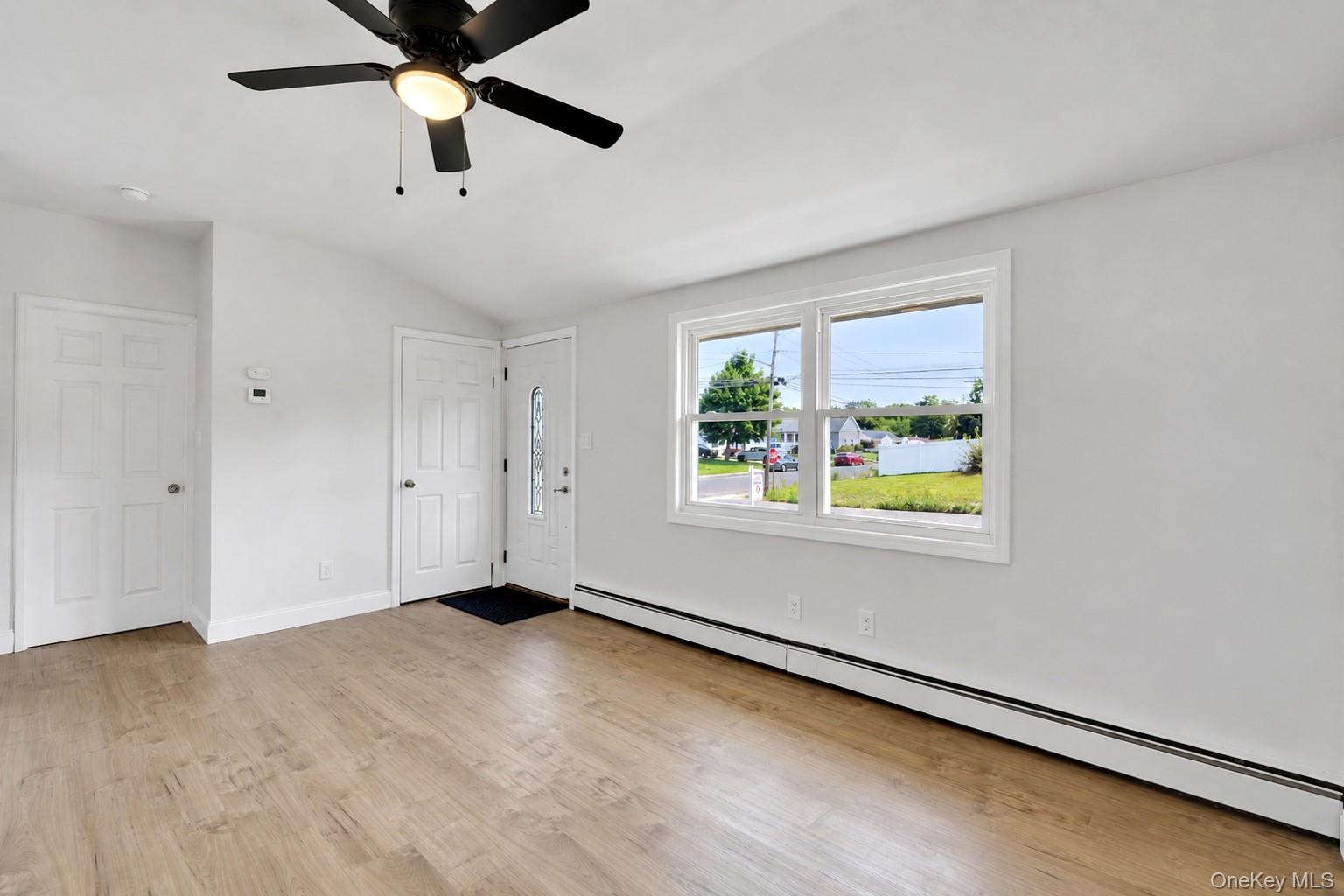 Single Family Marie Lane Suffolk County, NY 11722, MLS-1036809-8