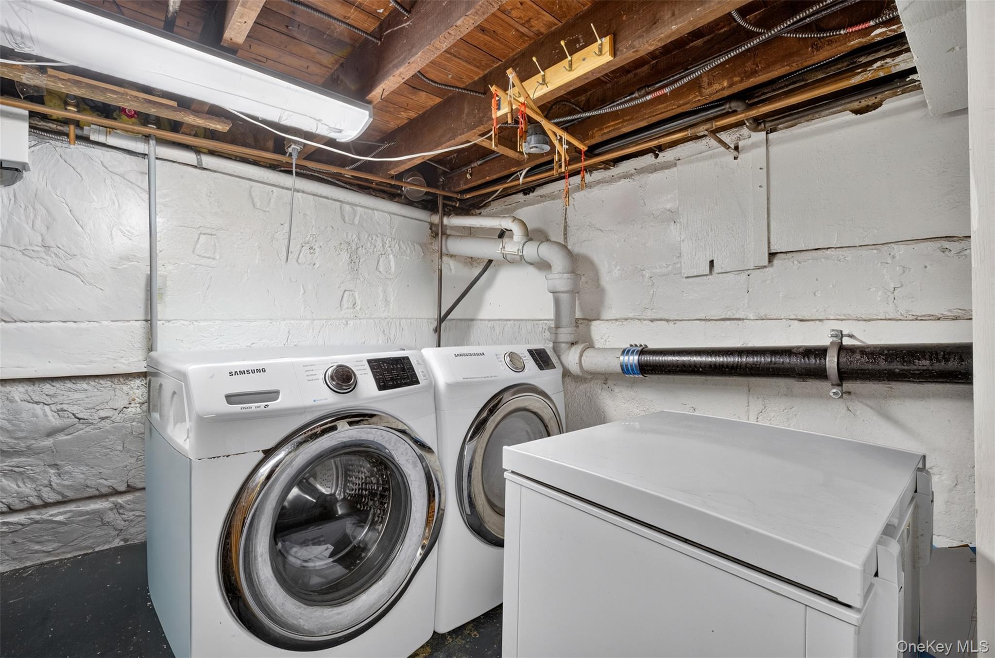 Single Family 200th Street  Queens, NY 11361, MLS-1036823-20