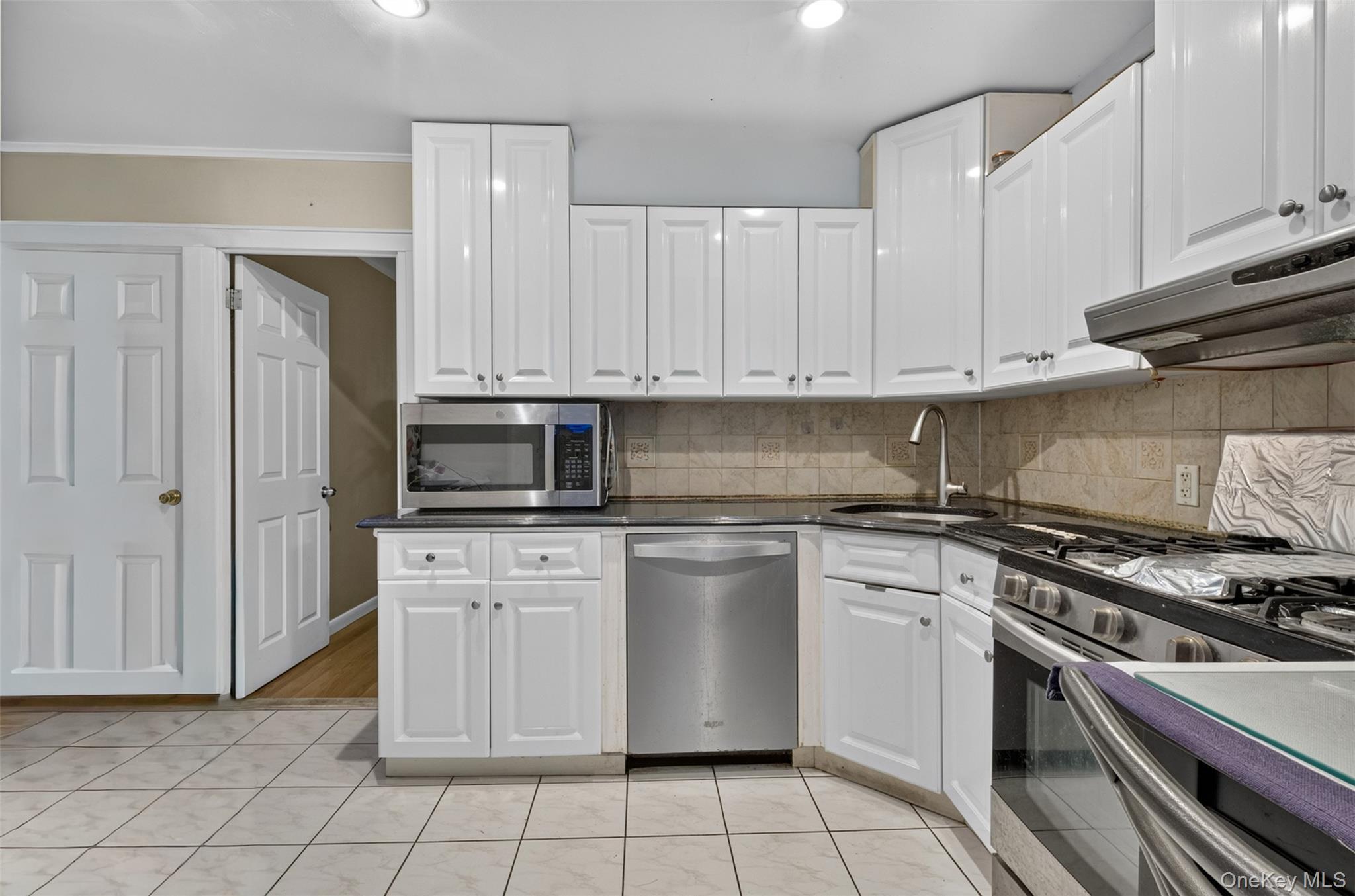 Single Family 200th Street  Queens, NY 11361, MLS-1036823-8