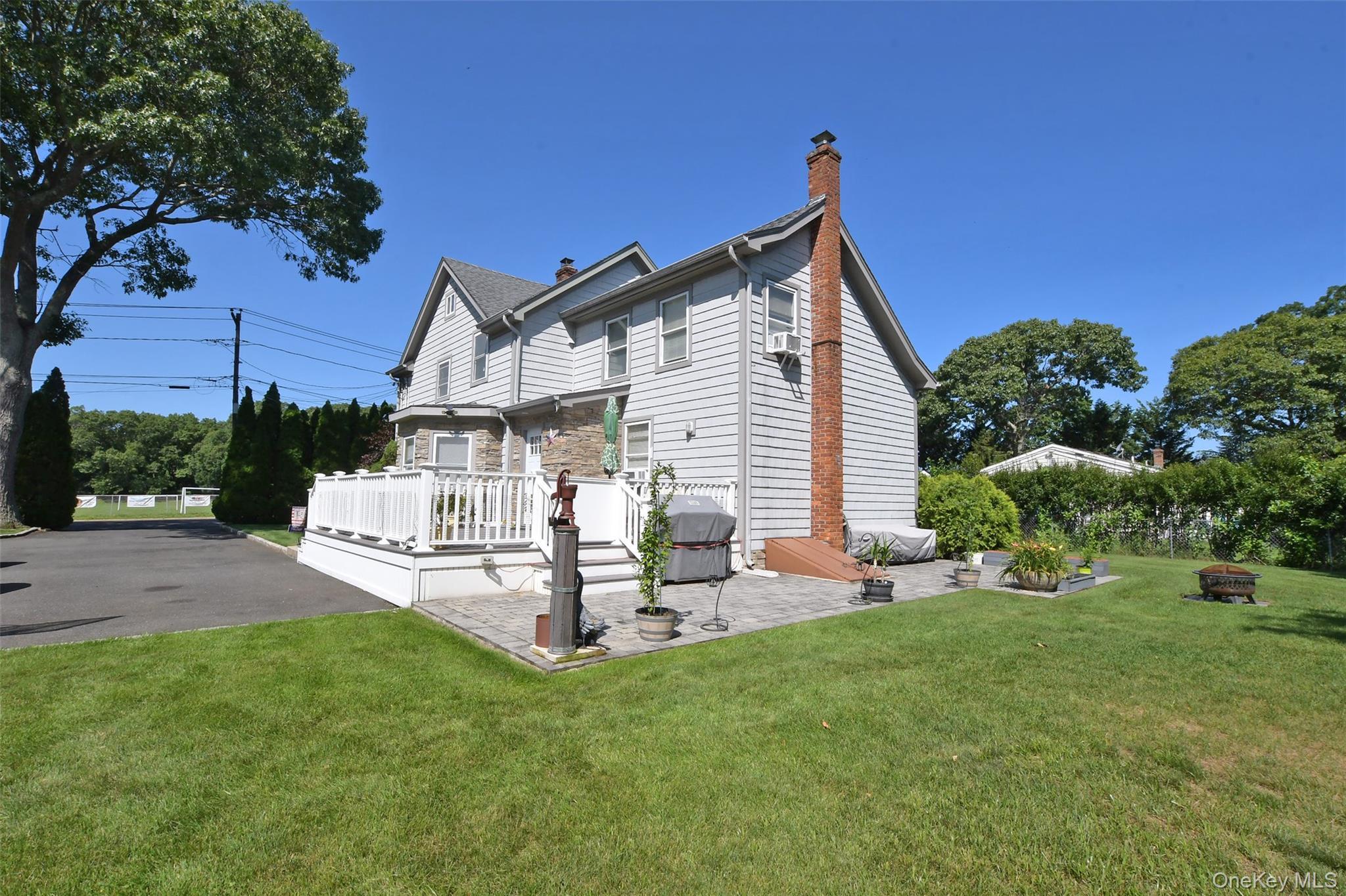 Single Family Marcy Avenue  Suffolk County, NY 11901, MLS-1036857-21