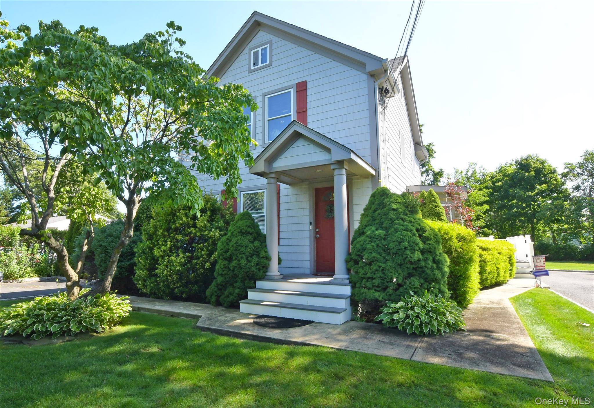 Single Family Marcy Avenue  Suffolk County, NY 11901, MLS-1036857-22