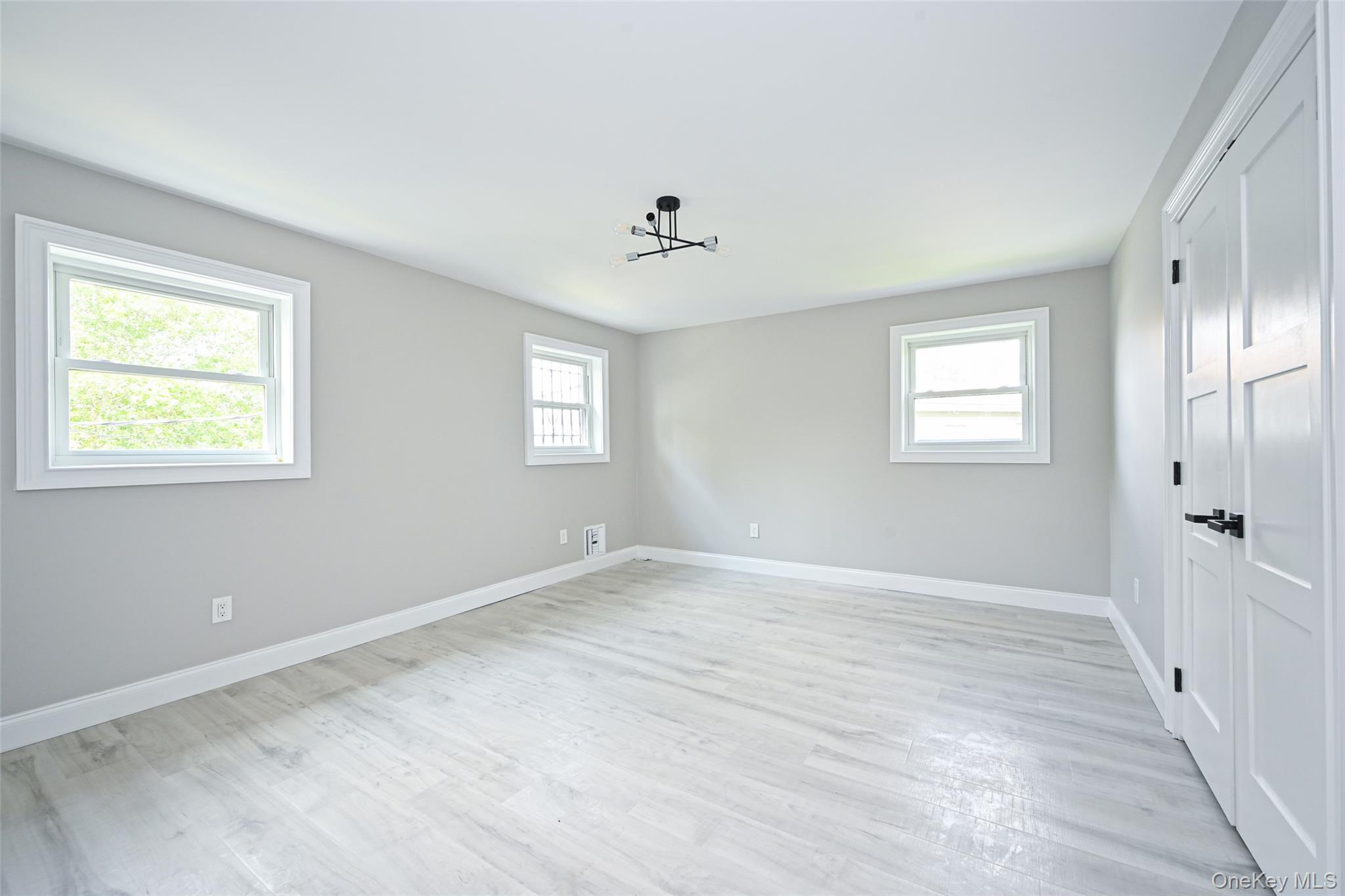 Single Family 143rd Street  Queens, NY 11357, MLS-1036866-14