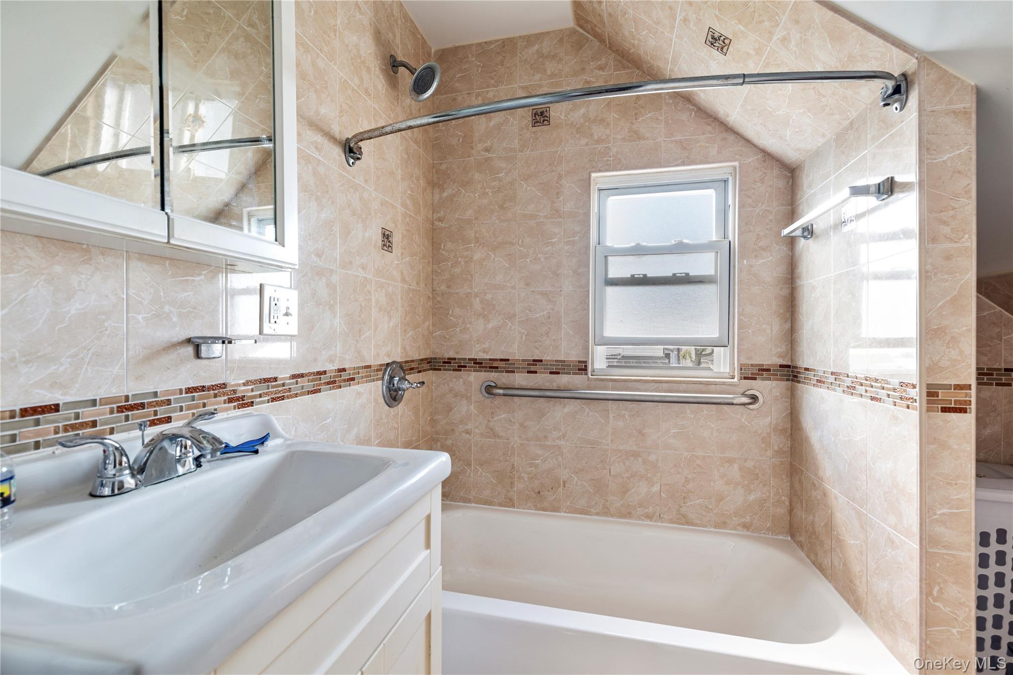 Single Family 135th Place Queens, NY 11420, MLS-1036869-13