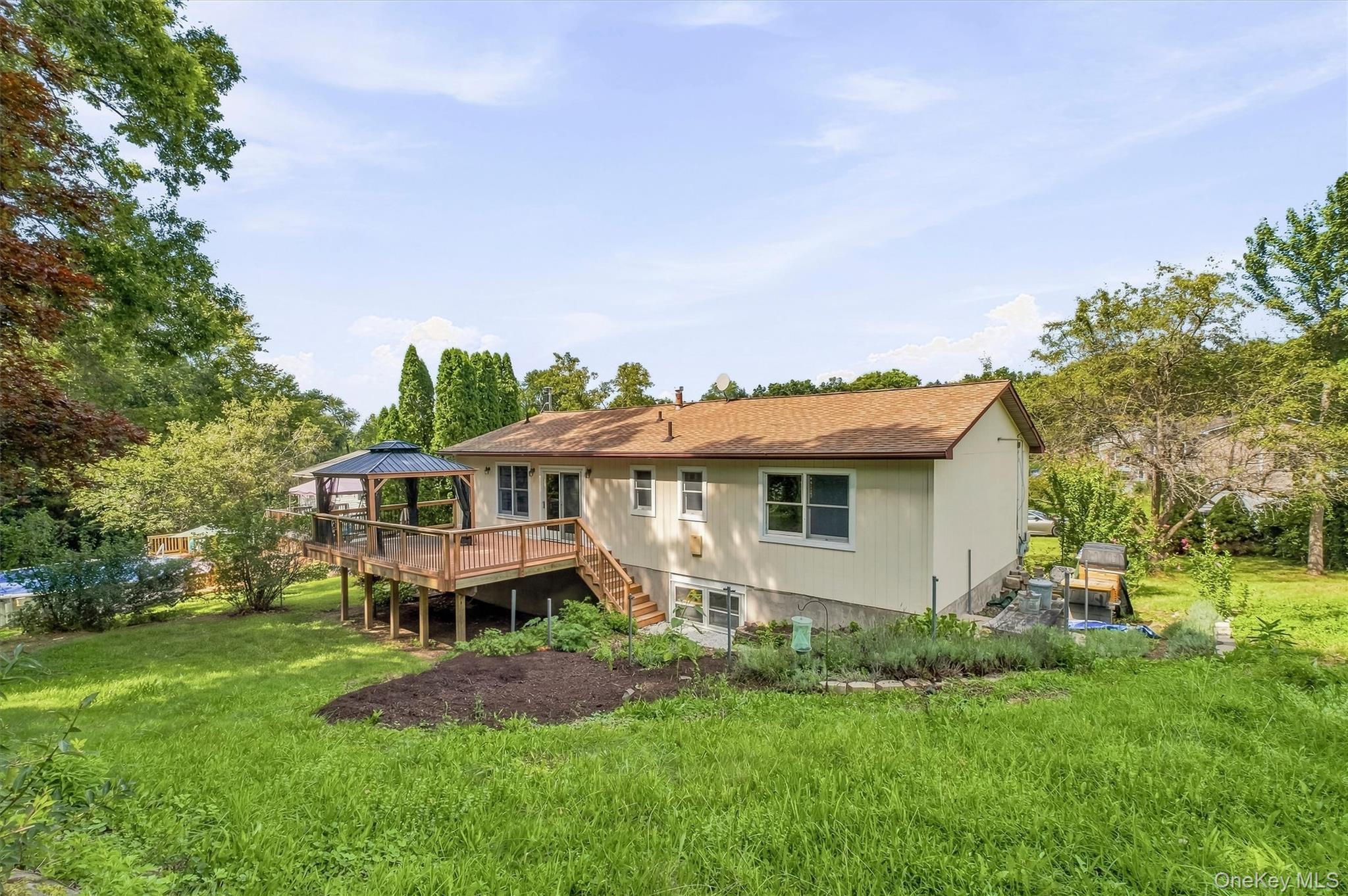 Single Family Bell Air Lane  Dutchess County, NY 12590, MLS-1036875-33