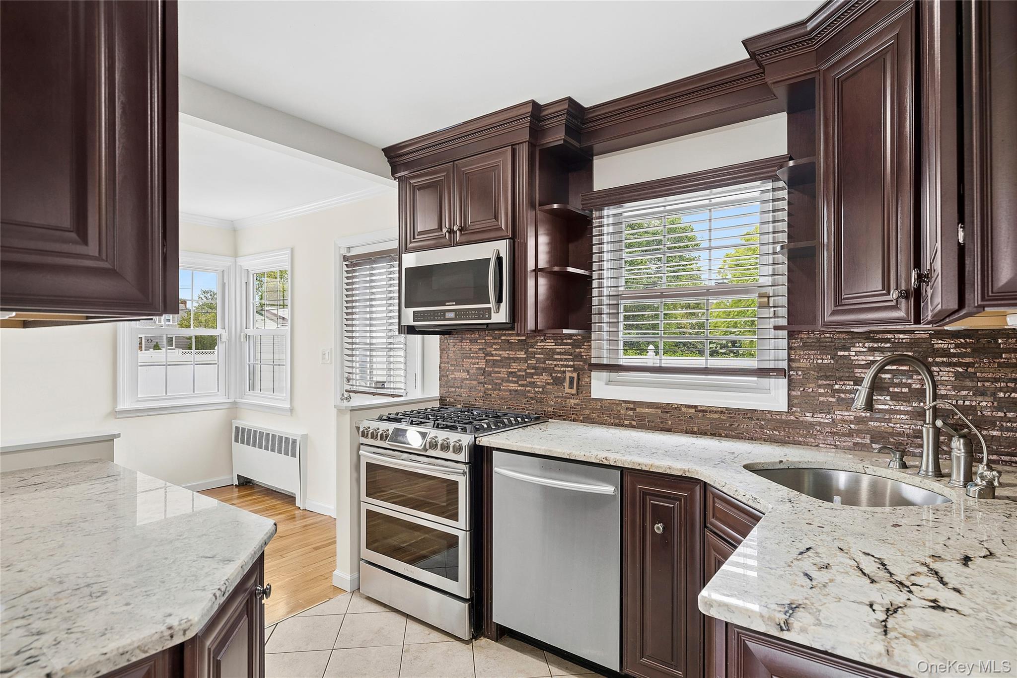 Single Family Dorset Lane Nassau County, NY 11735, MLS-1036890-5