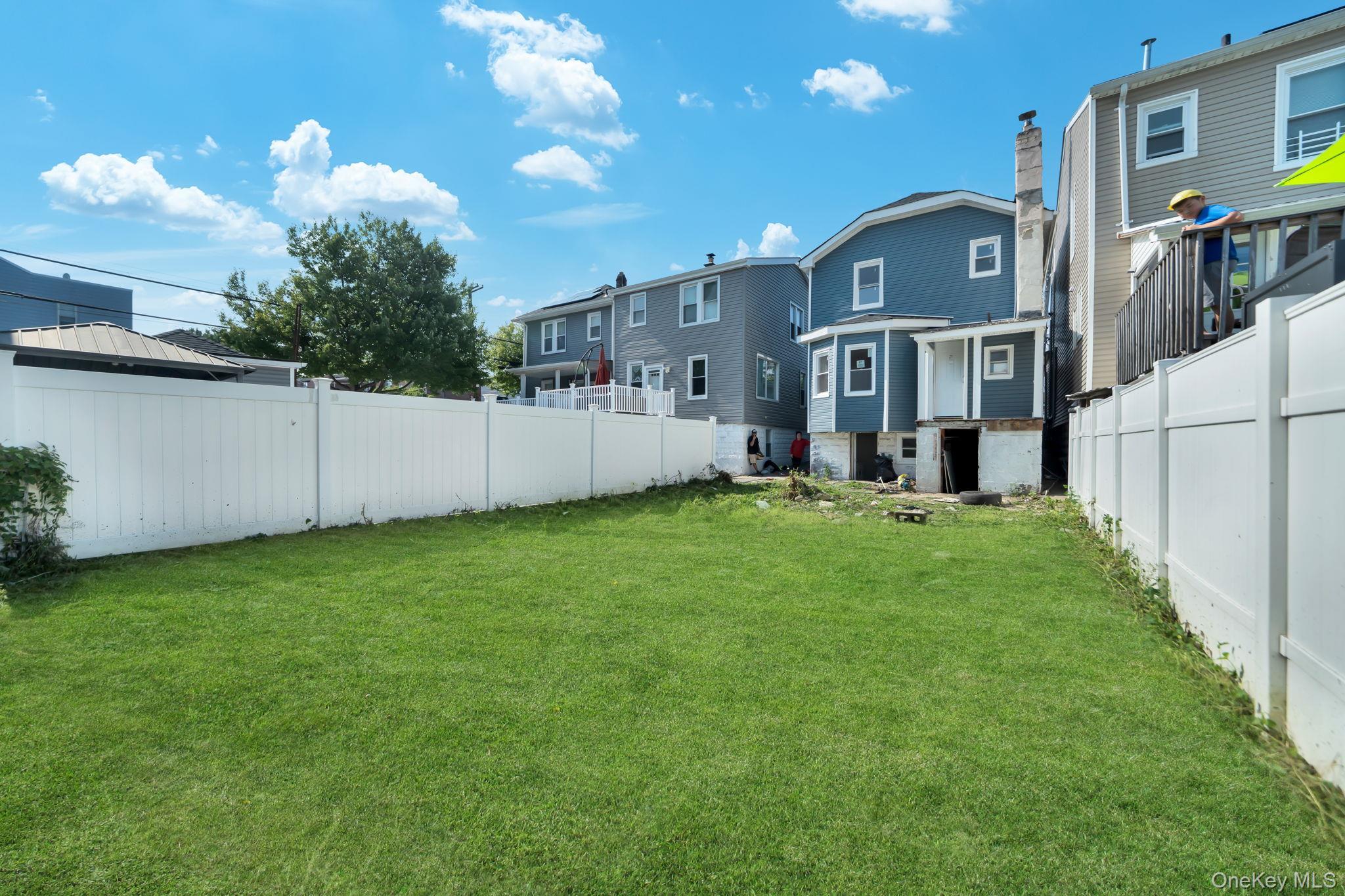 Single Family La Salle Avenue Bronx, NY 10461, MLS-1036894-24