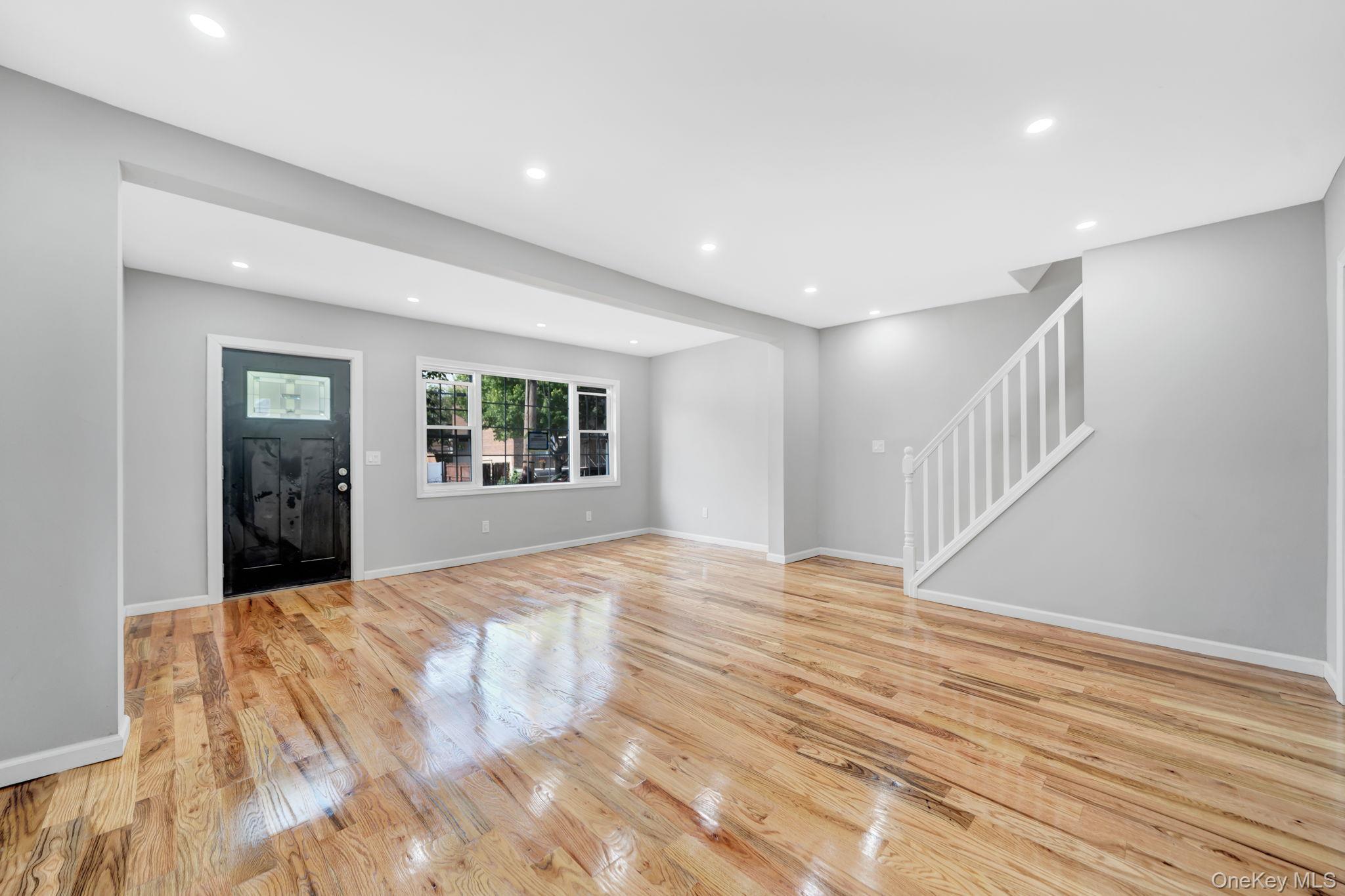Single Family La Salle Avenue Bronx, NY 10461, MLS-1036894-4