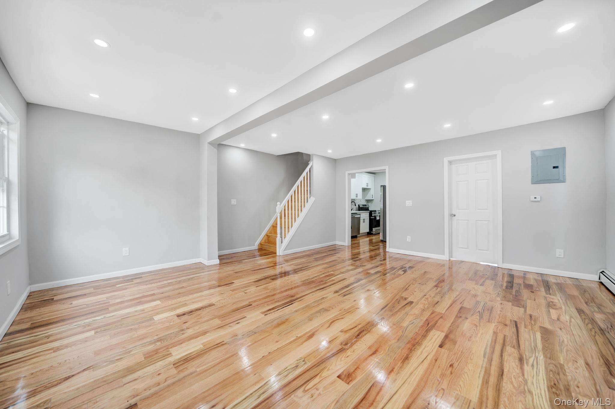 Single Family La Salle Avenue Bronx, NY 10461, MLS-1036894-5