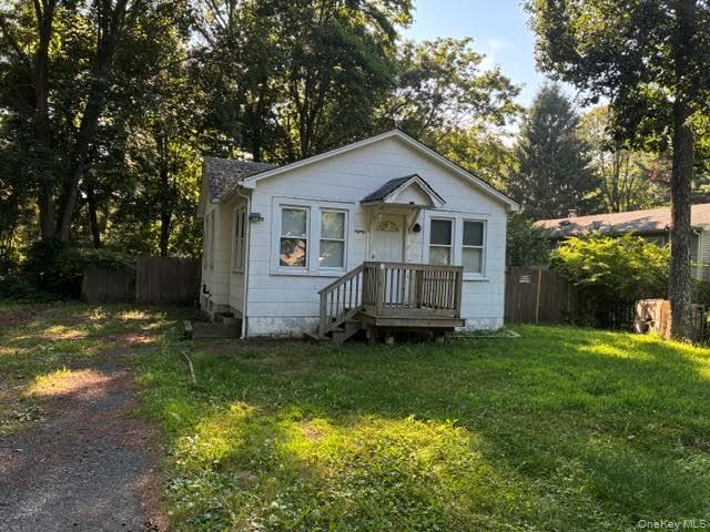 Single Family Magnolia Drive Suffolk County, NY 11951, MLS-1036907-2