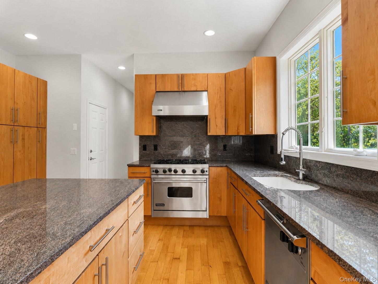 Single Family Shore Road Suffolk County, NY 11766, MLS-1036915-16