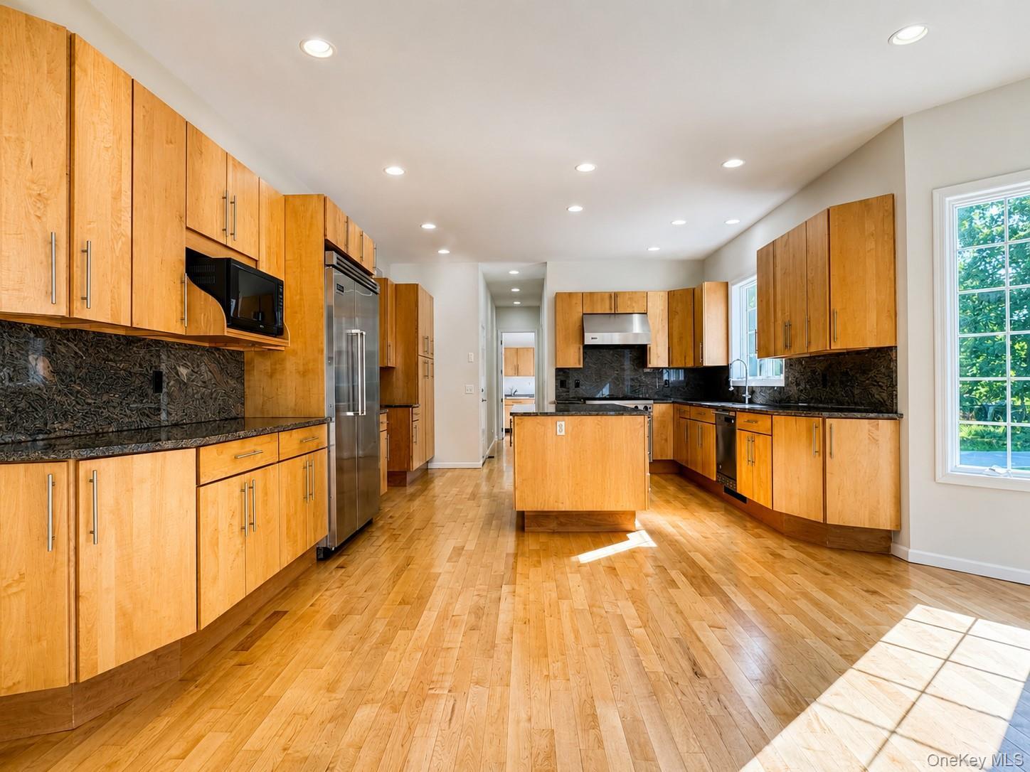Single Family Shore Road Suffolk County, NY 11766, MLS-1036915-17