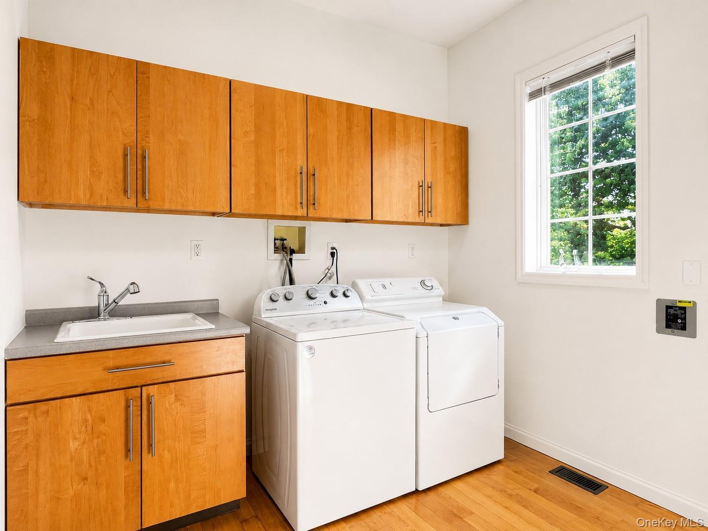 Single Family Shore Road Suffolk County, NY 11766, MLS-1036915-26