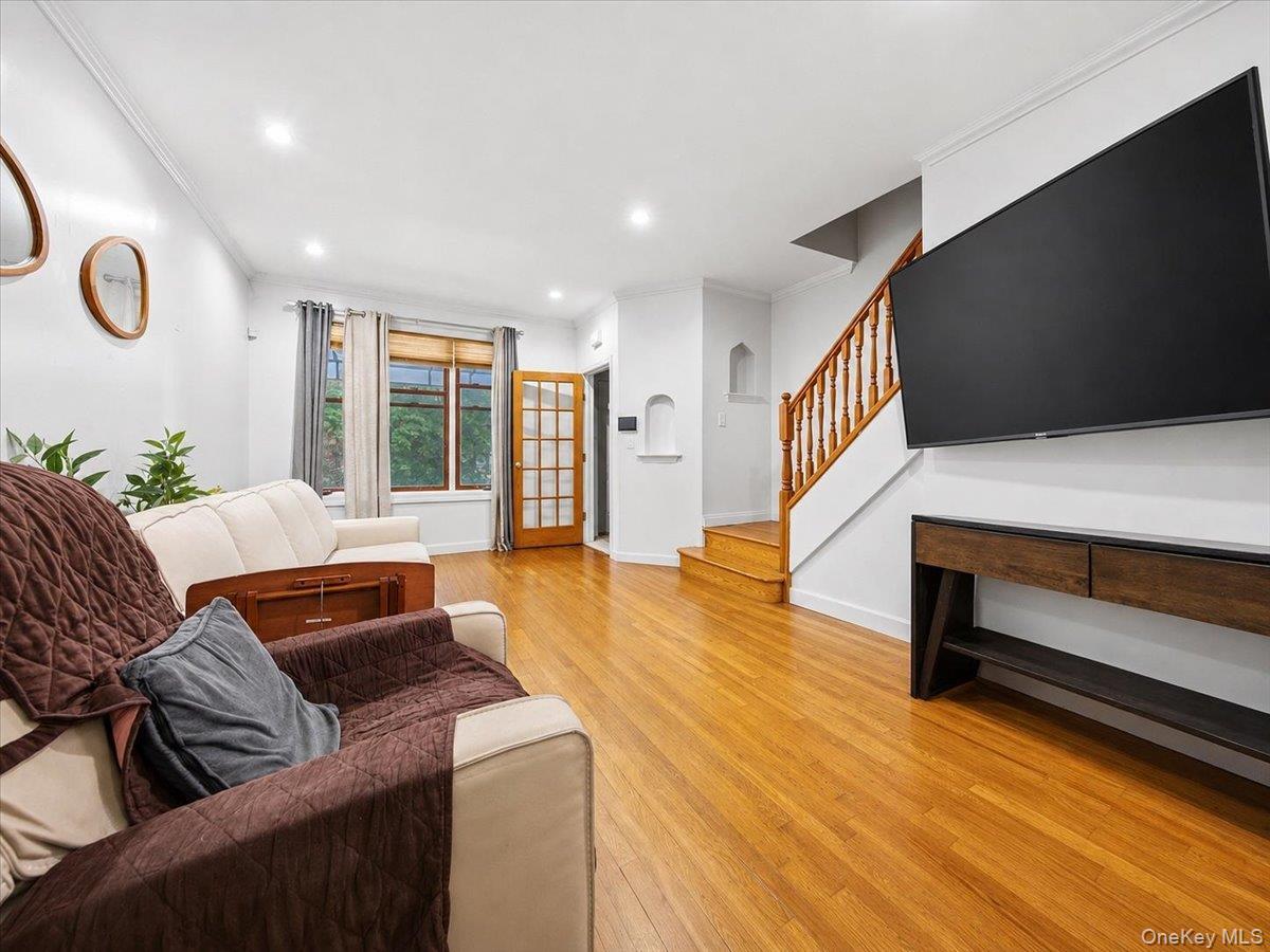 Single Family E 59th Street  Brooklyn, NY 11203, MLS-1036918-4