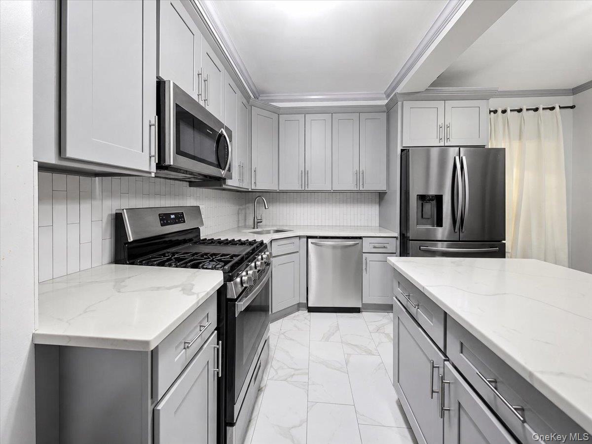Single Family E 59th Street  Brooklyn, NY 11203, MLS-1036918-5