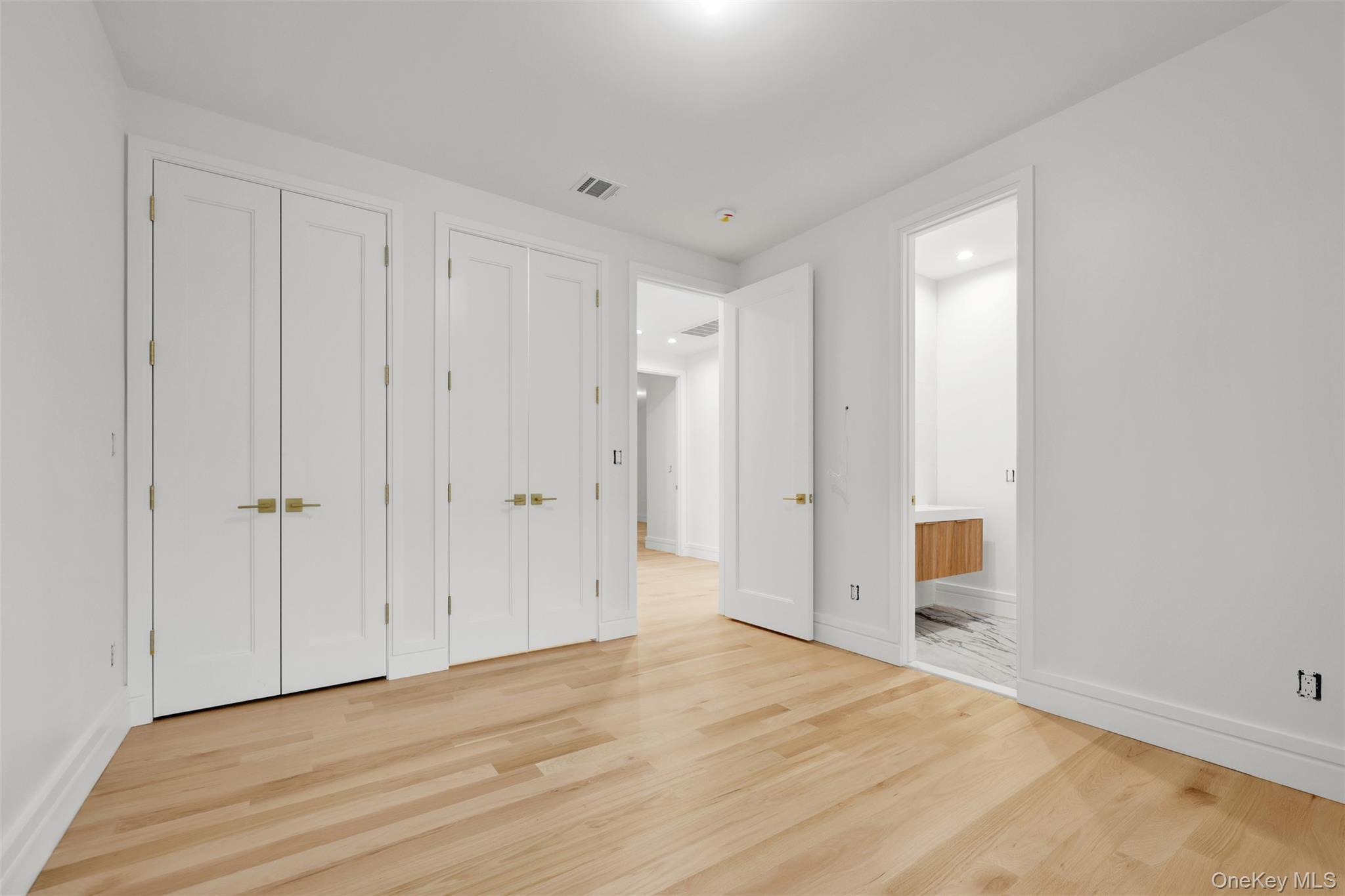 Single Family Wallenberg Circle  Rockland County, NY 10952, MLS-1036924-35