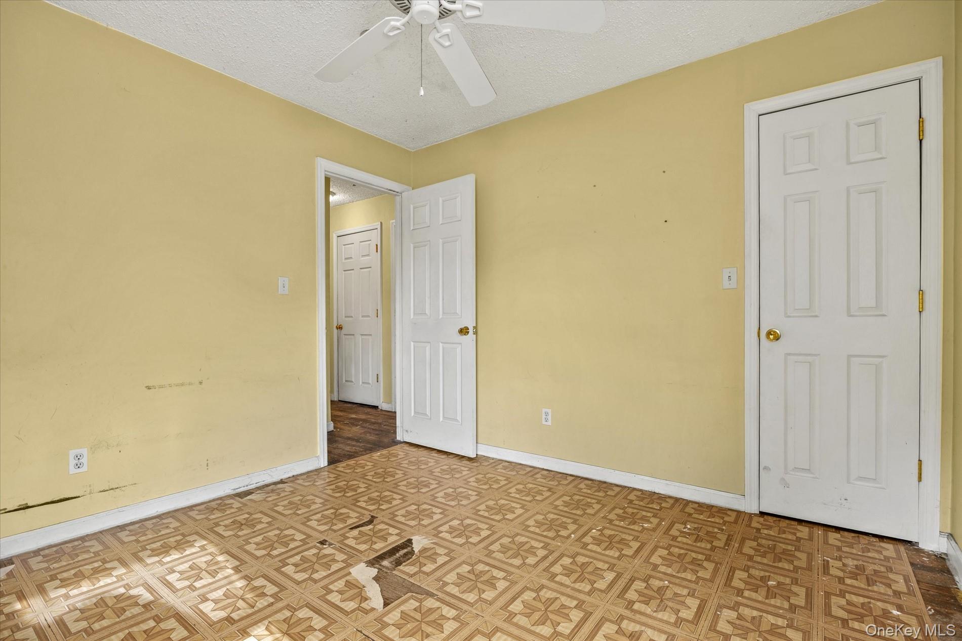 Single Family Broadway Nassau County, NY 11590, MLS-1036927-19