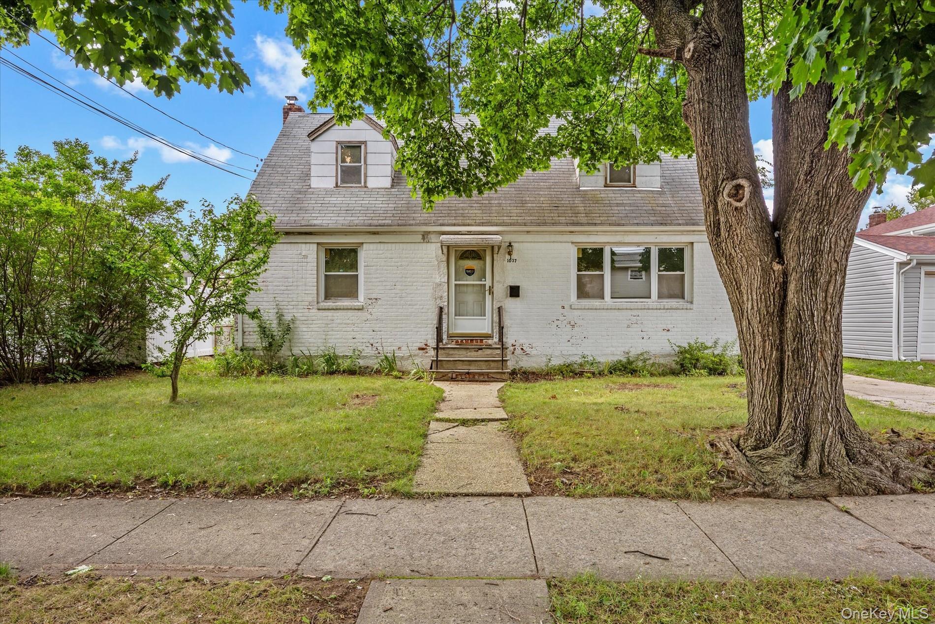 Single Family Broadway Nassau County, NY 11590, MLS-1036927-2