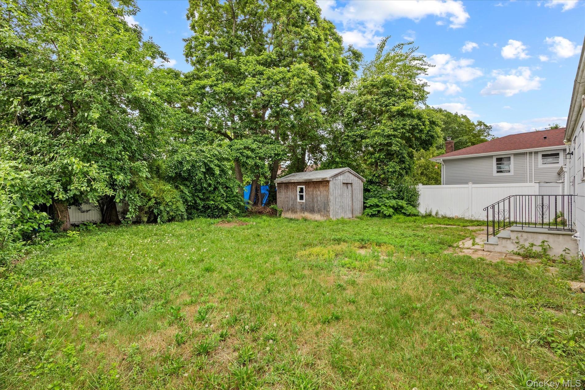 Single Family Broadway Nassau County, NY 11590, MLS-1036927-5