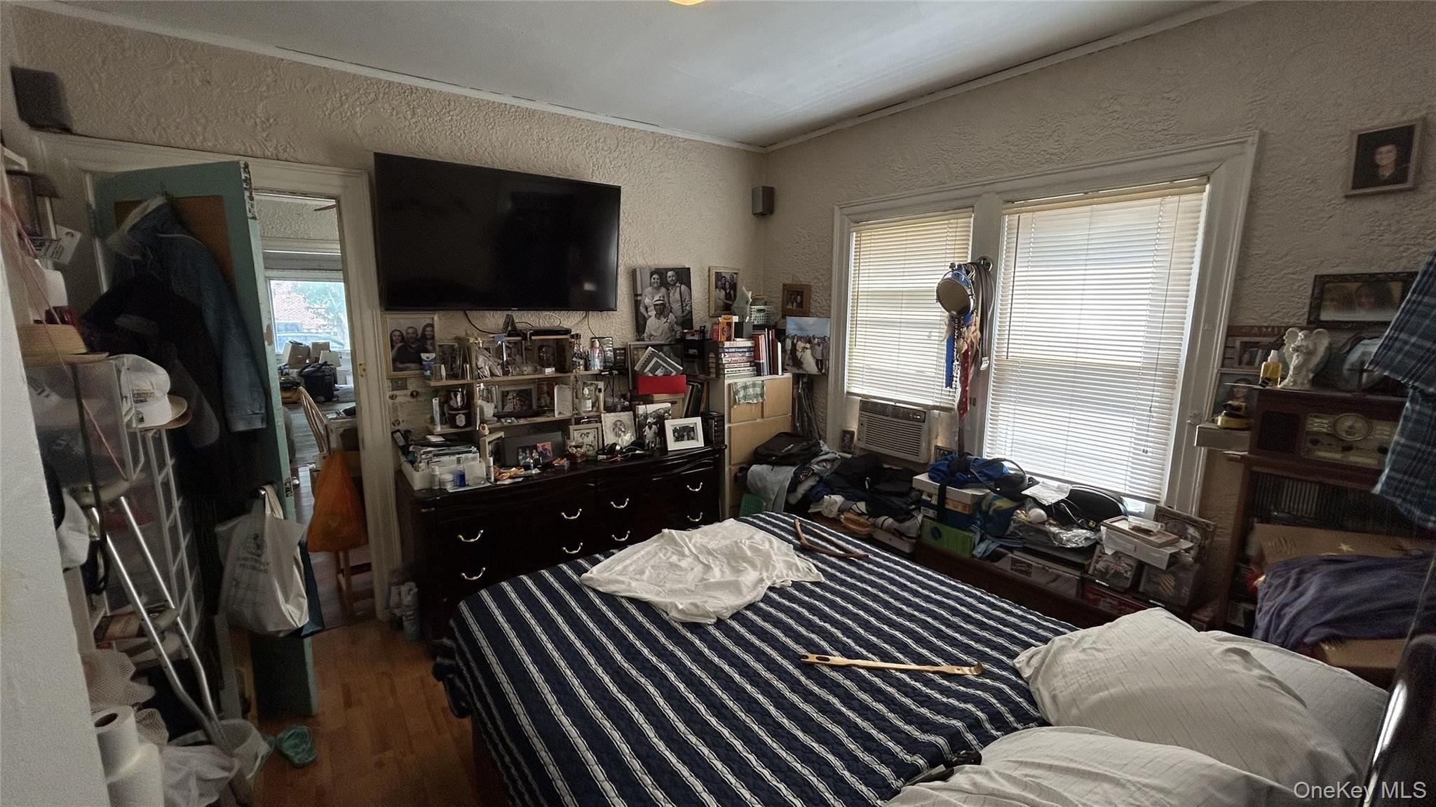 Single Family Sharpe Avenue  Staten Island, NY 10302, MLS-1036929-15