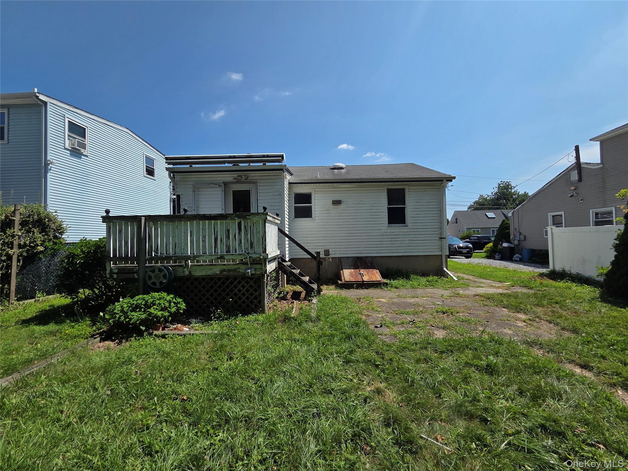 Single Family S 8th Street Suffolk County, NY 11757, MLS-1036931-3