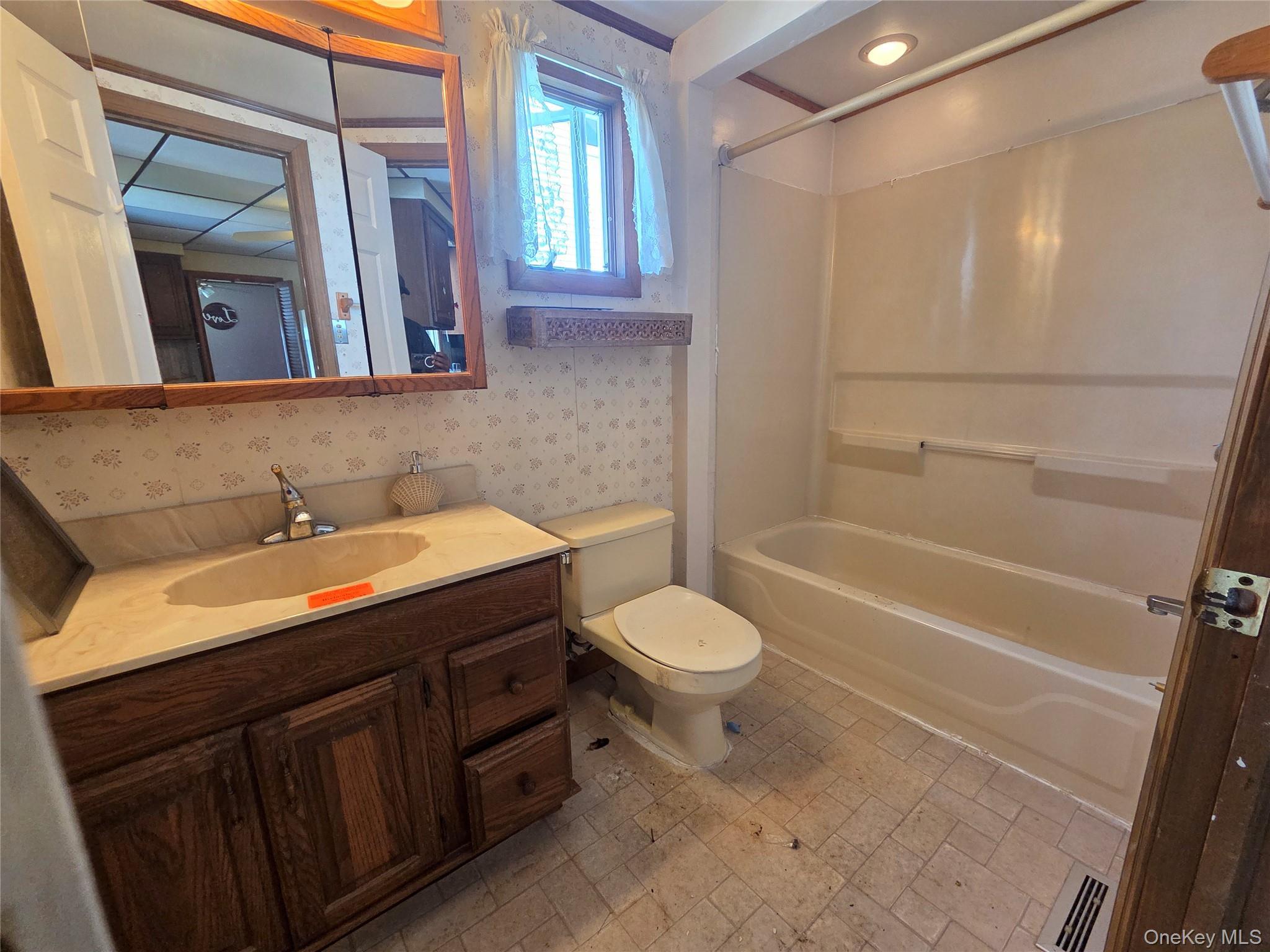 Single Family S 8th Street Suffolk County, NY 11757, MLS-1036931-9