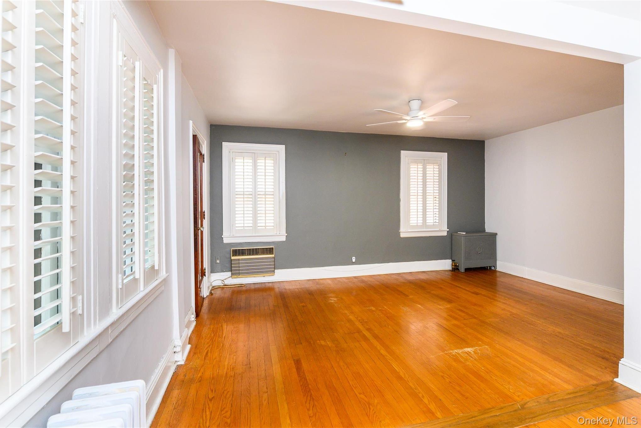 Single Family 167 Street Queens, NY 11358, MLS-1036934-11