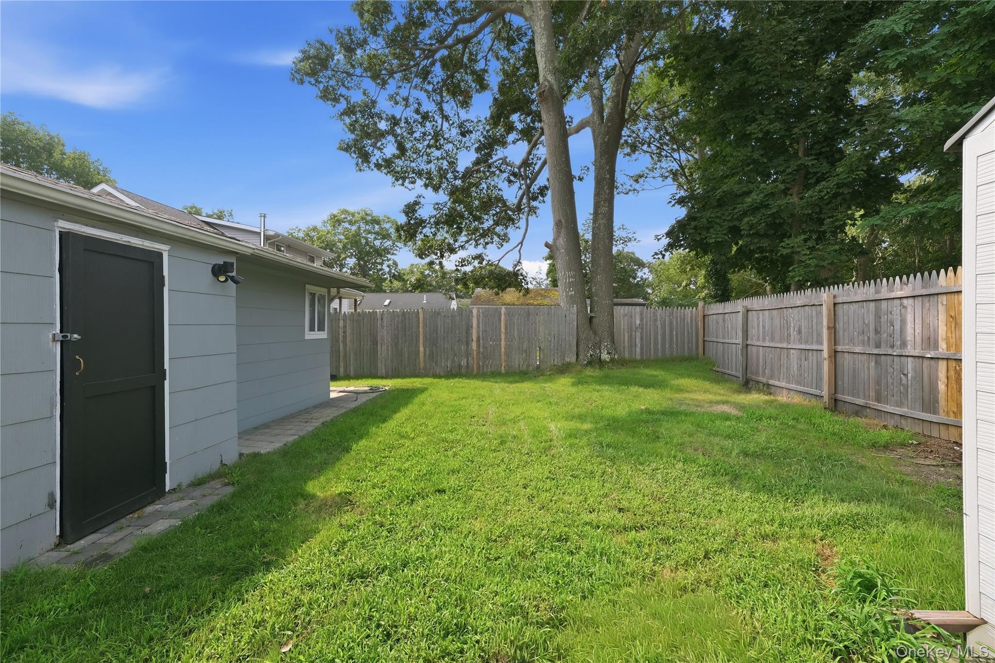 Single Family Roberts Street Suffolk County, NY 11950, MLS-1036960-18