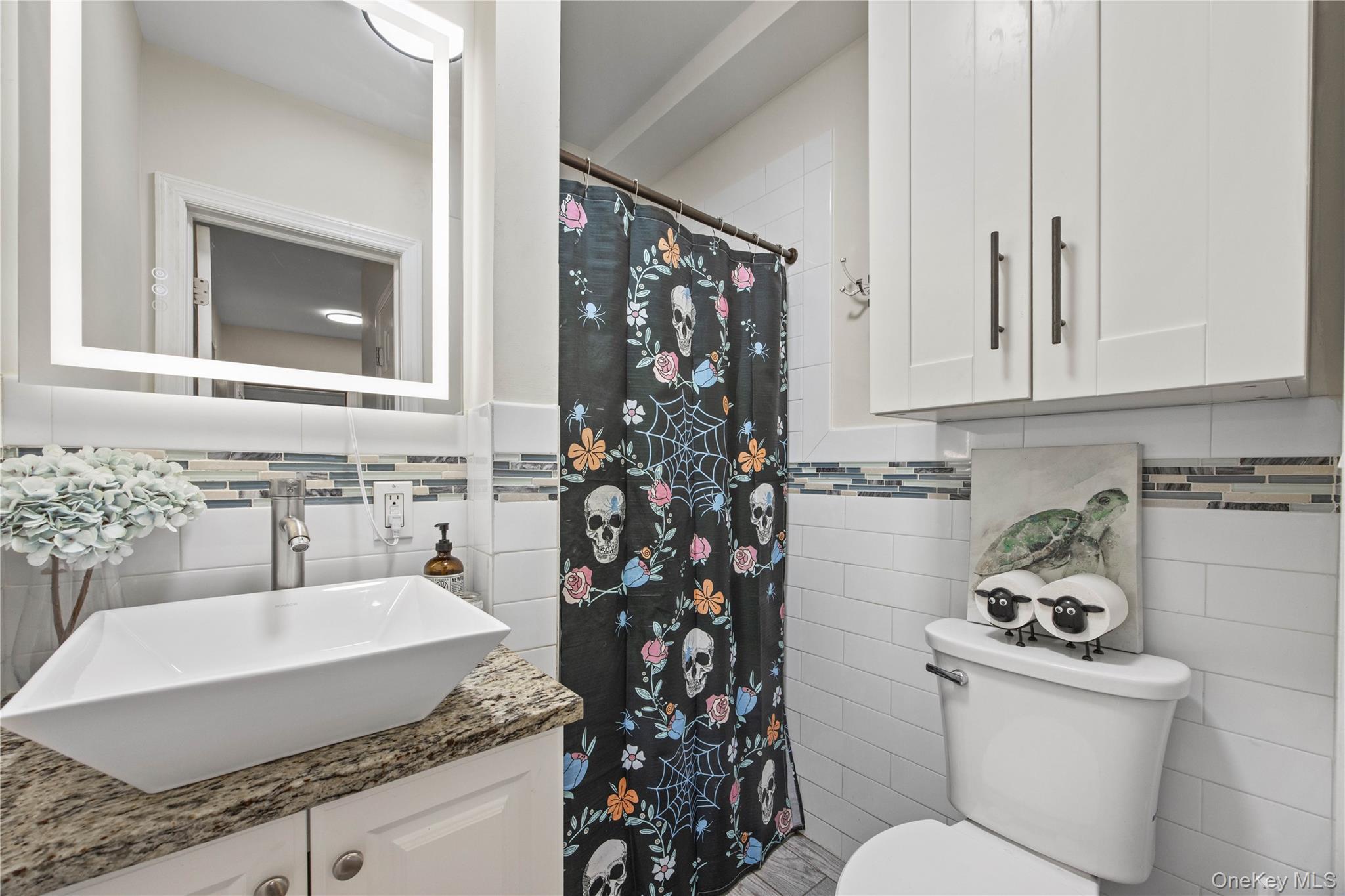 Single Family Corsa Avenue  Bronx, NY 10469, MLS-1036973-10