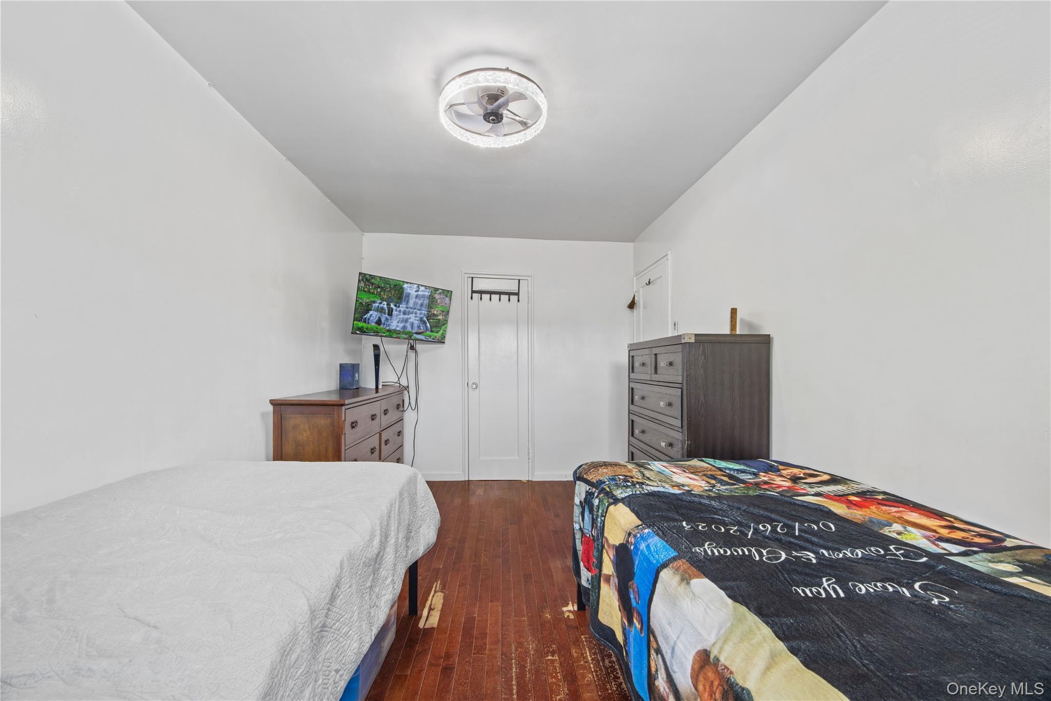 Single Family Corsa Avenue  Bronx, NY 10469, MLS-1036973-13