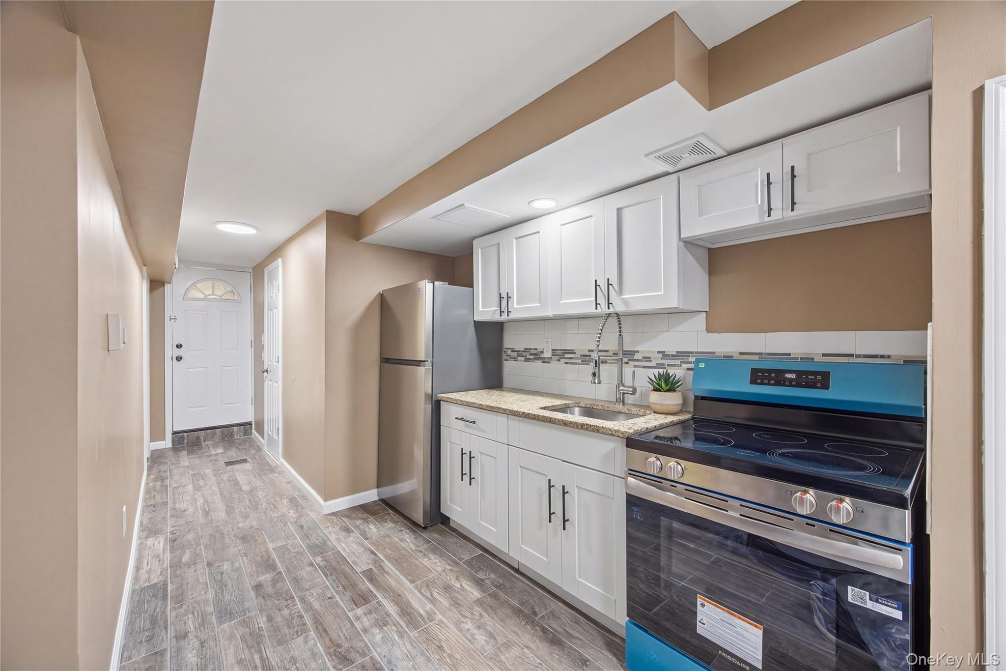 Single Family Corsa Avenue  Bronx, NY 10469, MLS-1036973-20
