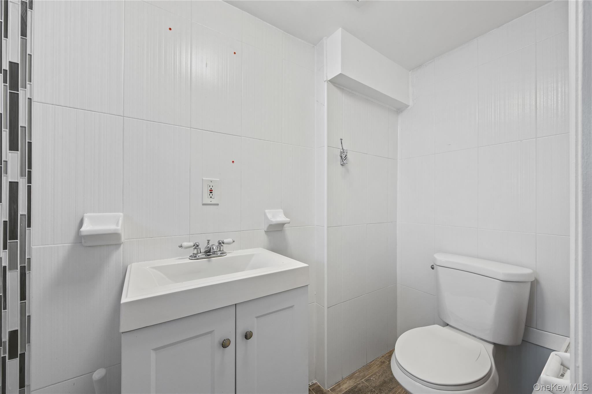 Single Family Corsa Avenue  Bronx, NY 10469, MLS-1036973-21