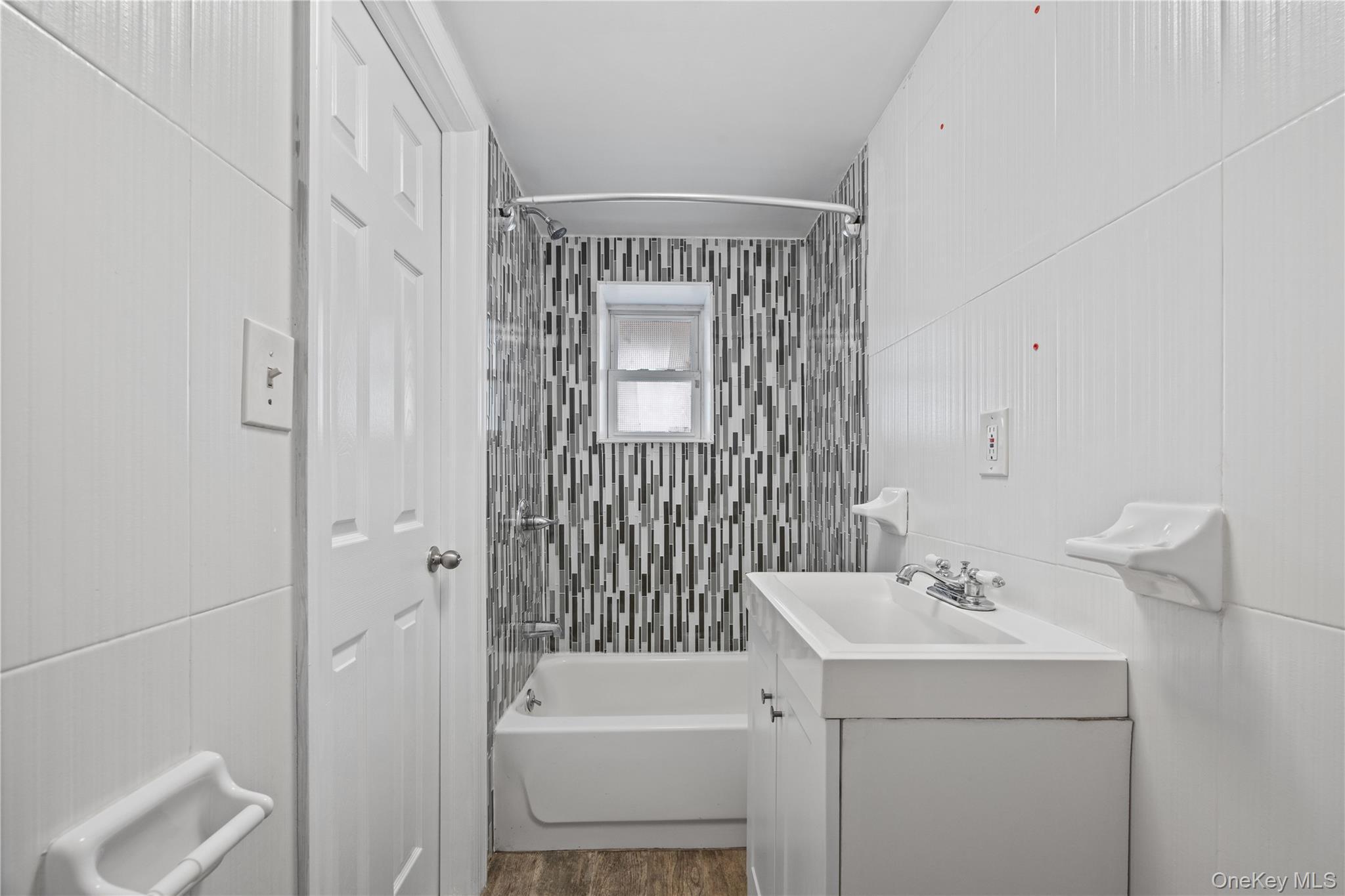 Single Family Corsa Avenue  Bronx, NY 10469, MLS-1036973-22