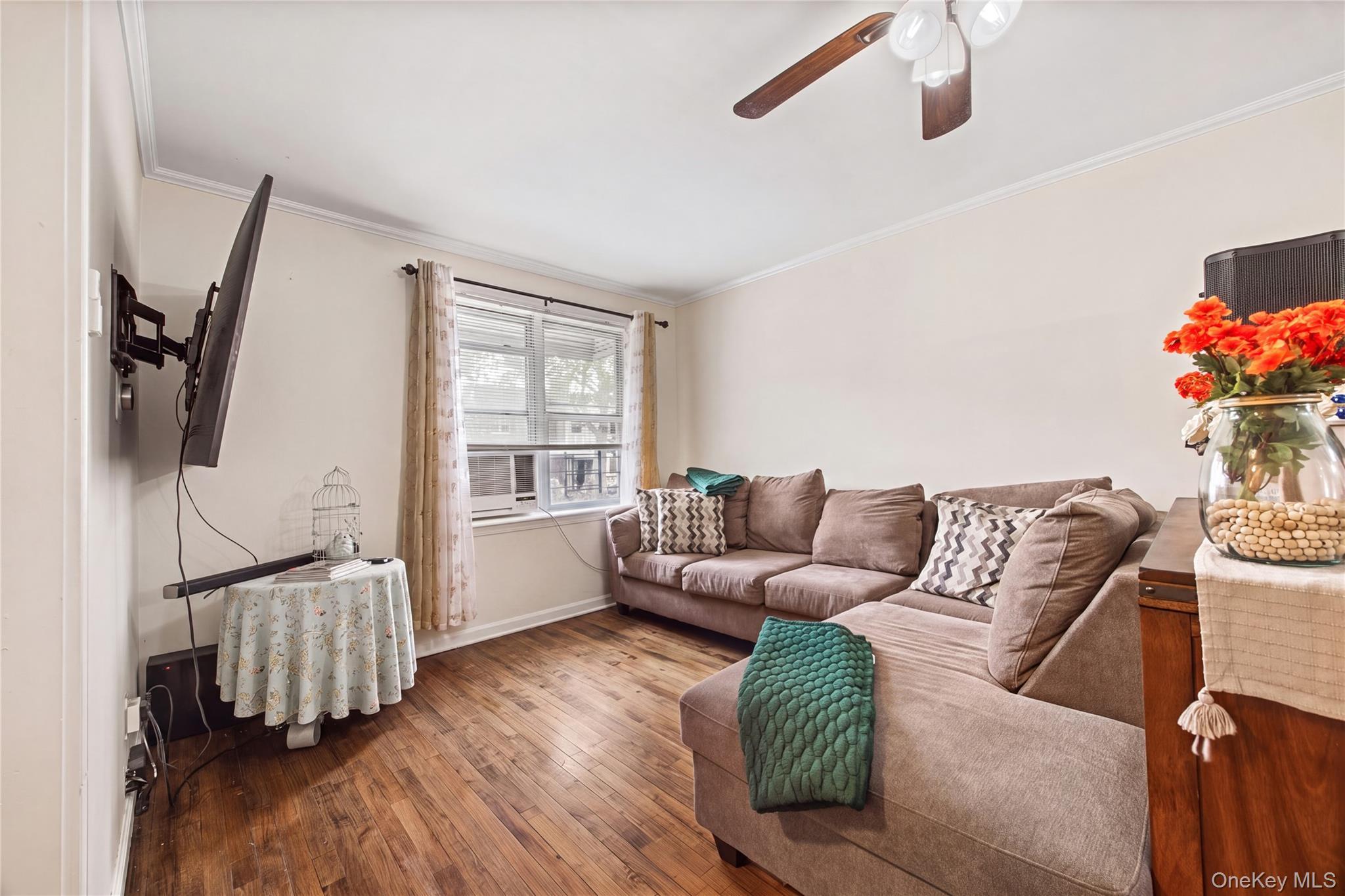 Single Family Corsa Avenue  Bronx, NY 10469, MLS-1036973-3