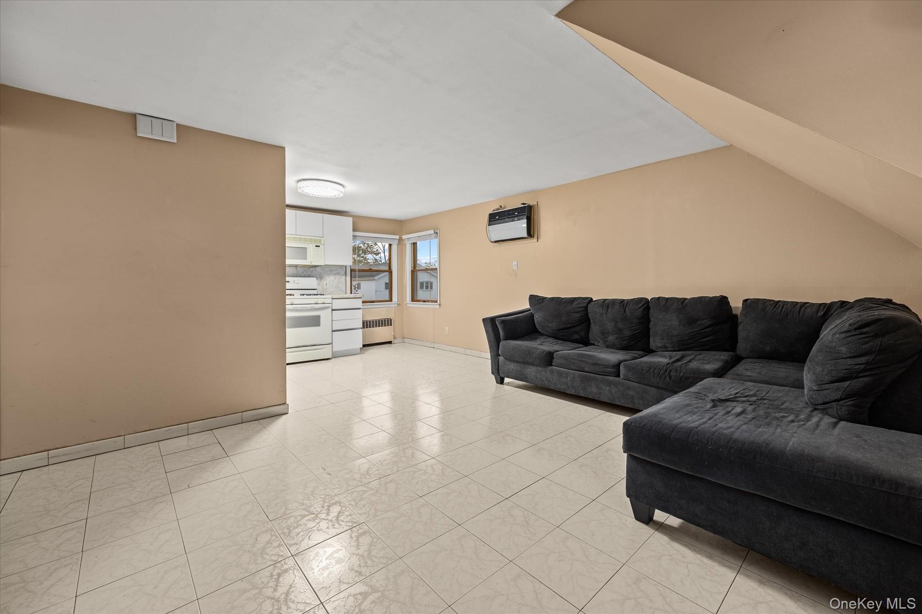 Single Family 85th Street Queens, NY 11414, MLS-1036977-21