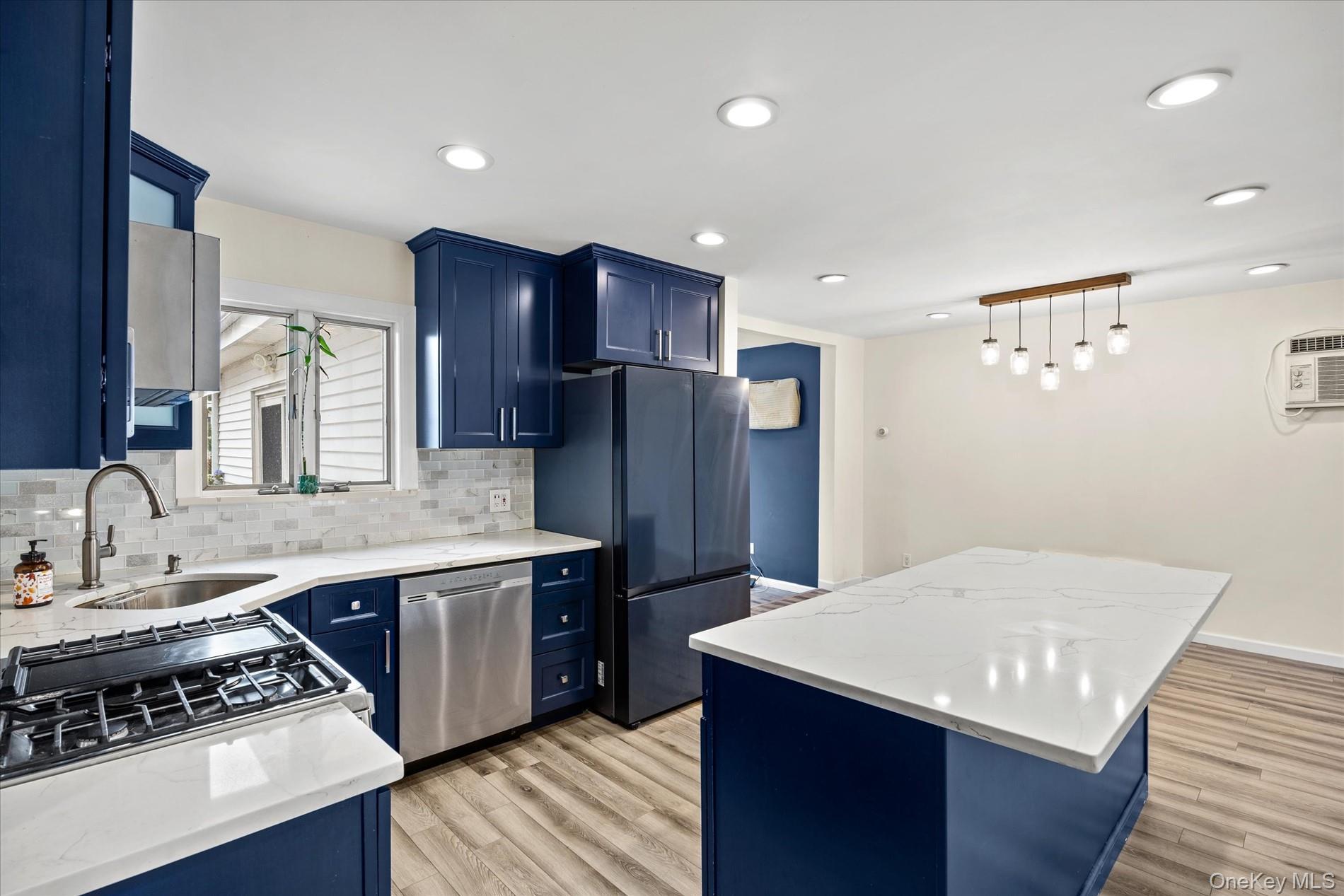 Single Family 85th Street Queens, NY 11414, MLS-1036977-9