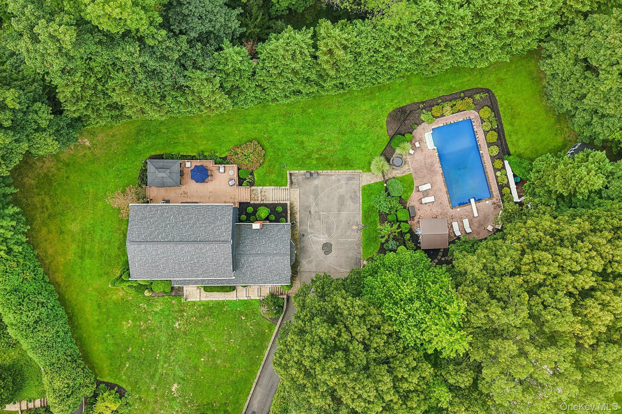 Single Family Pebble Hill Court Suffolk County, NY 11768, MLS-1036992-2