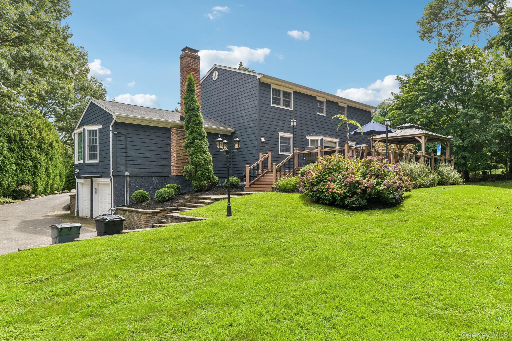 Single Family Pebble Hill Court Suffolk County, NY 11768, MLS-1036992-31