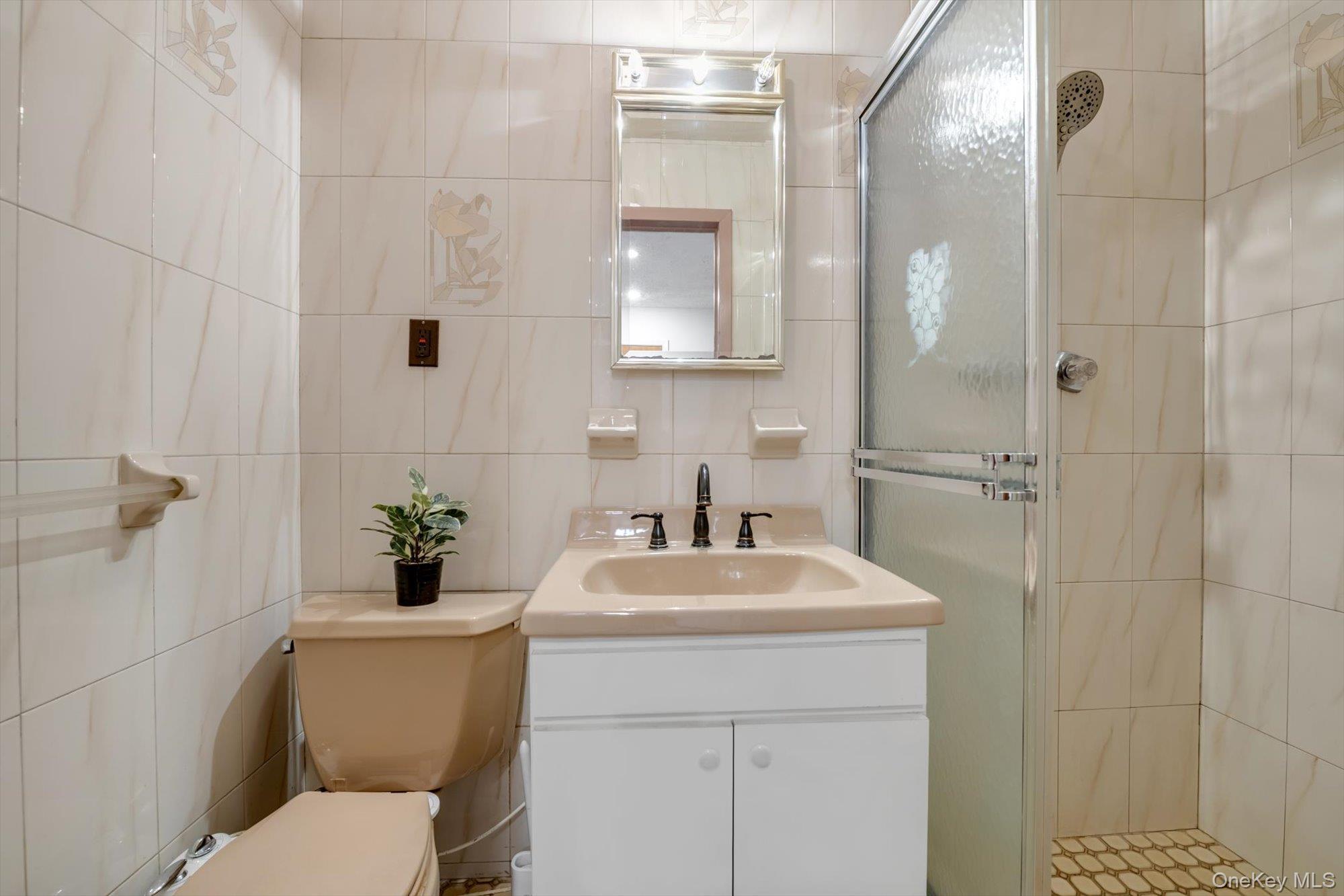 Single Family 64th Avenue Queens, NY 11367, MLS-1037002-12