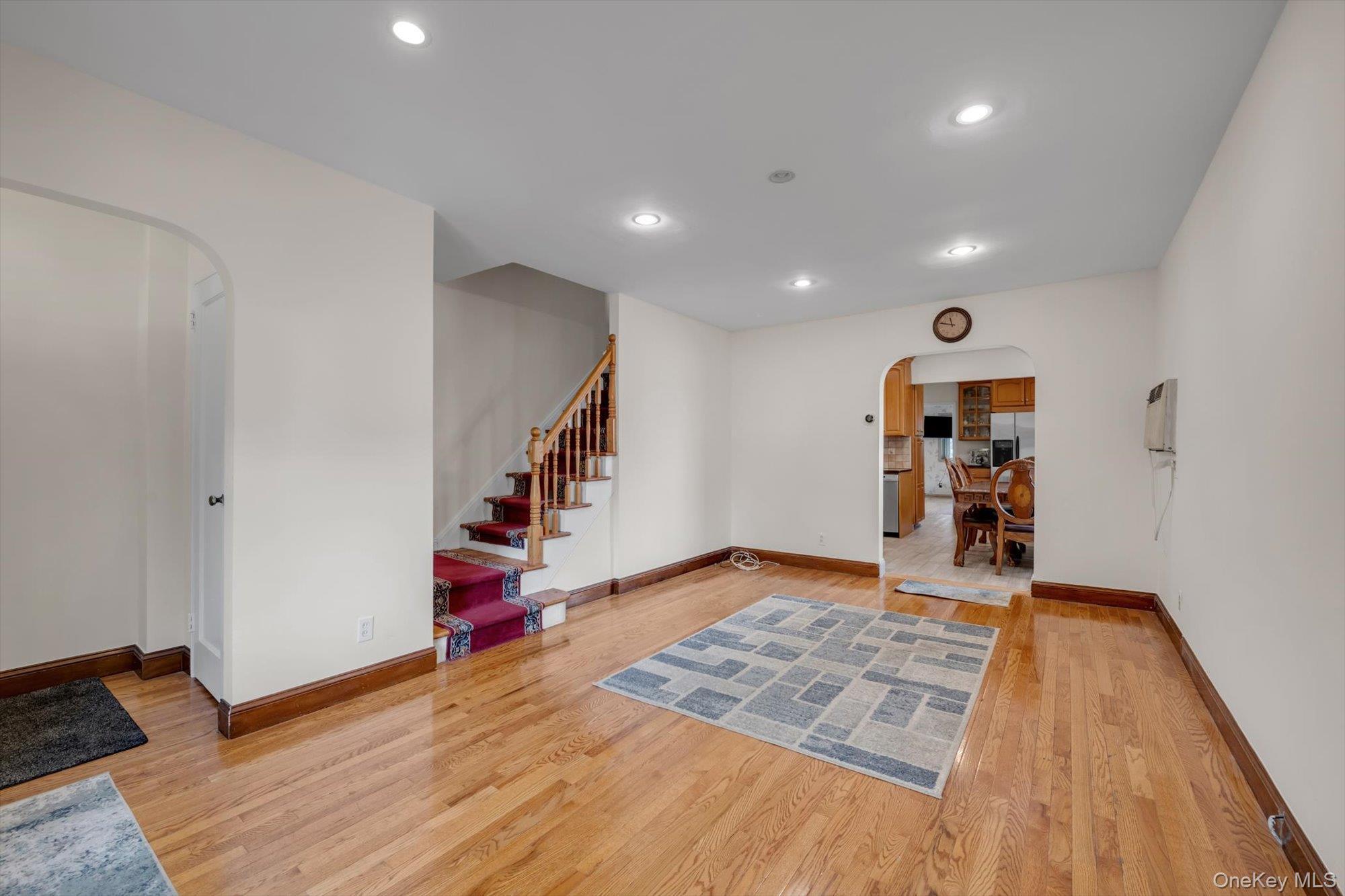 Single Family 64th Avenue Queens, NY 11367, MLS-1037002-4