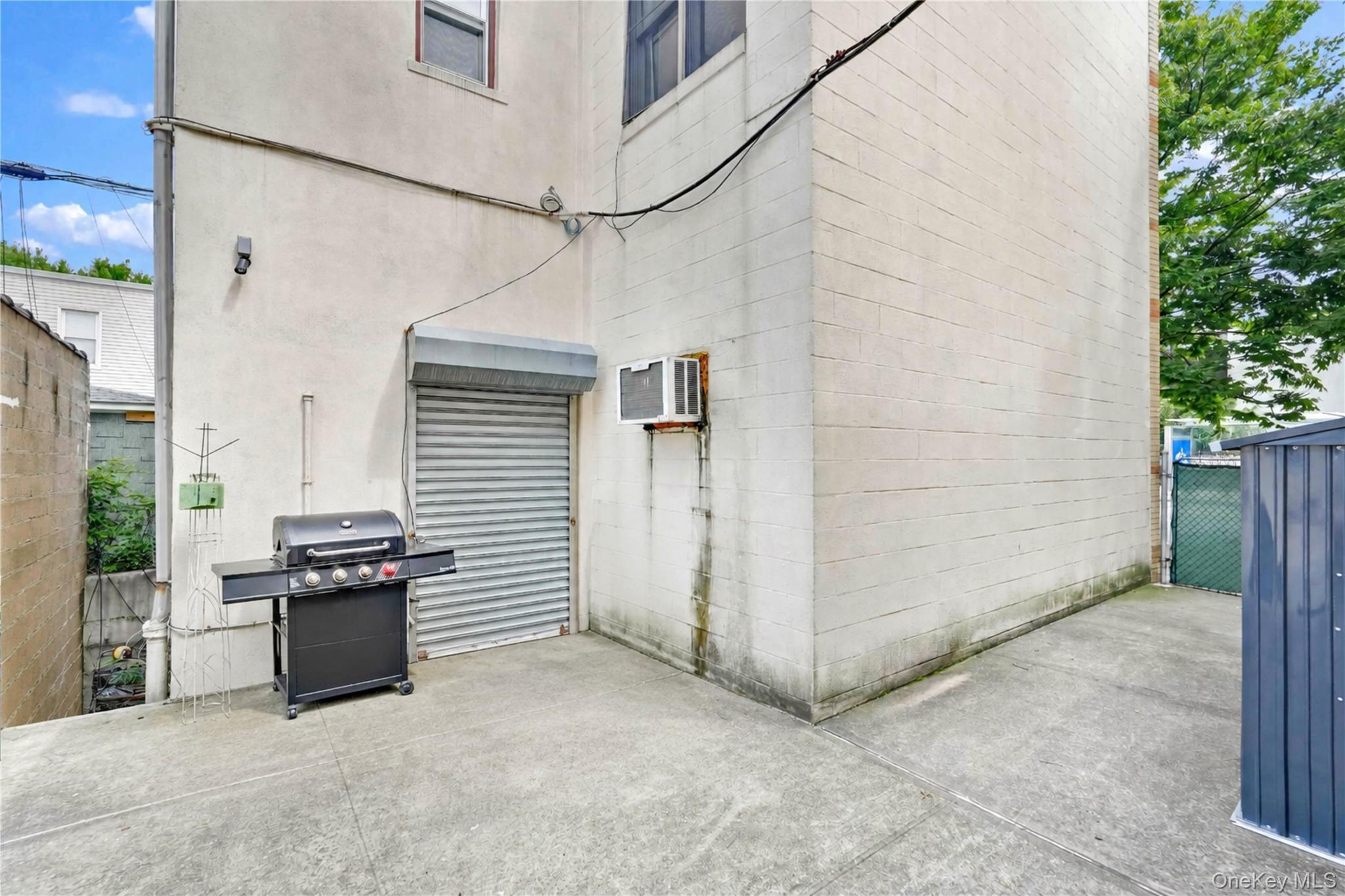 Single Family Myrtle Avenue  Queens, NY 11385, MLS-1037024-22