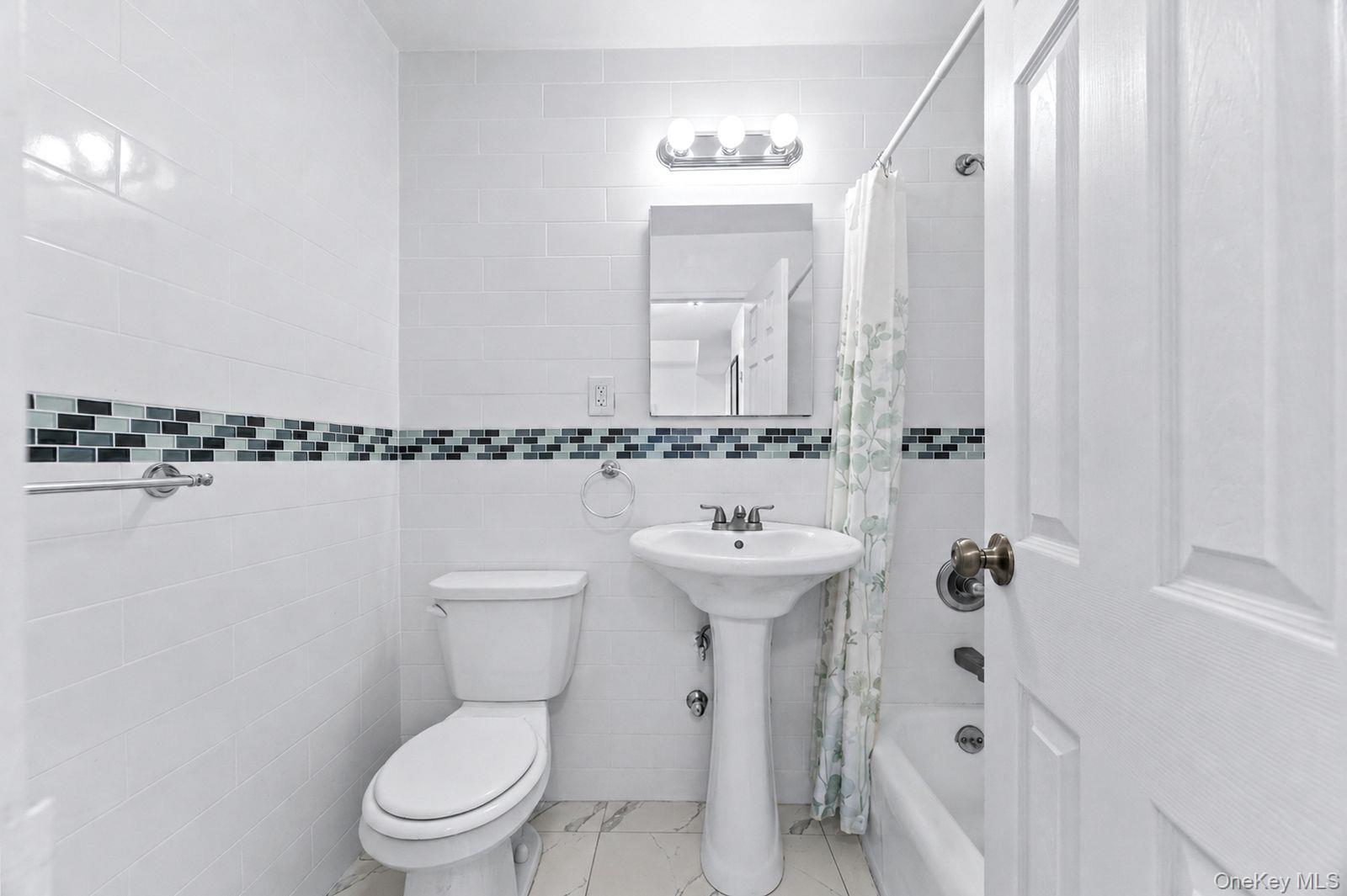 Coop Grand Central Parkway  Queens, NY 11375, MLS-1037030-16