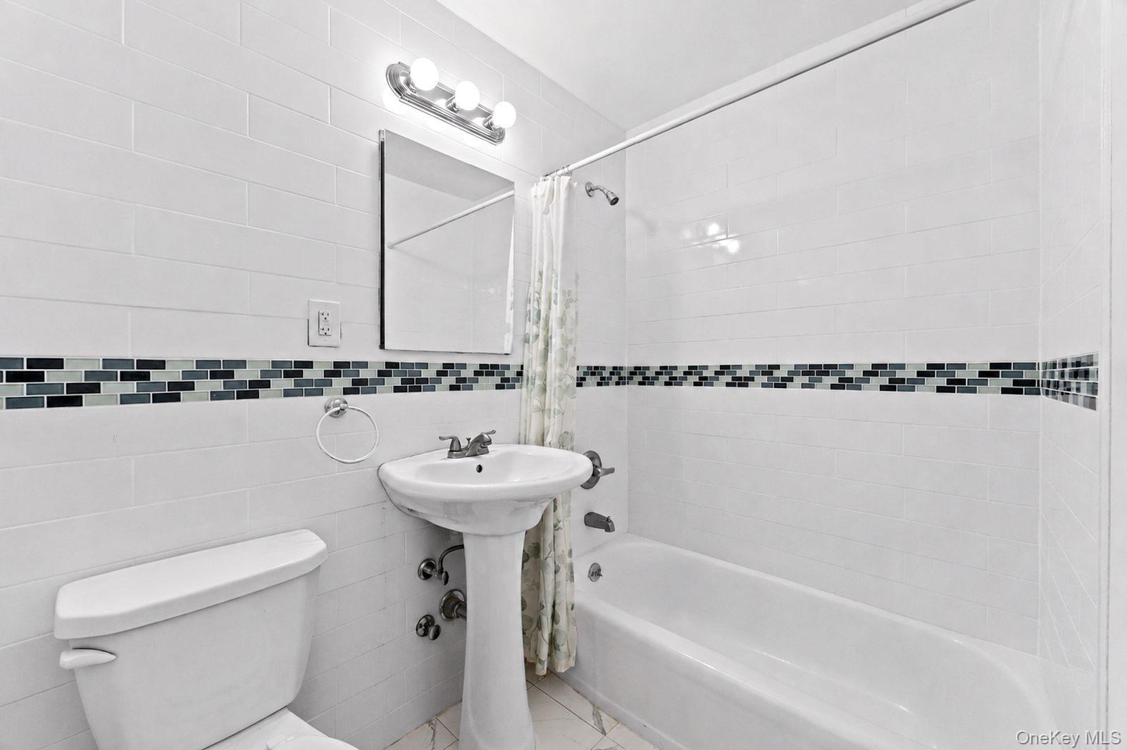 Coop Grand Central Parkway  Queens, NY 11375, MLS-1037030-17
