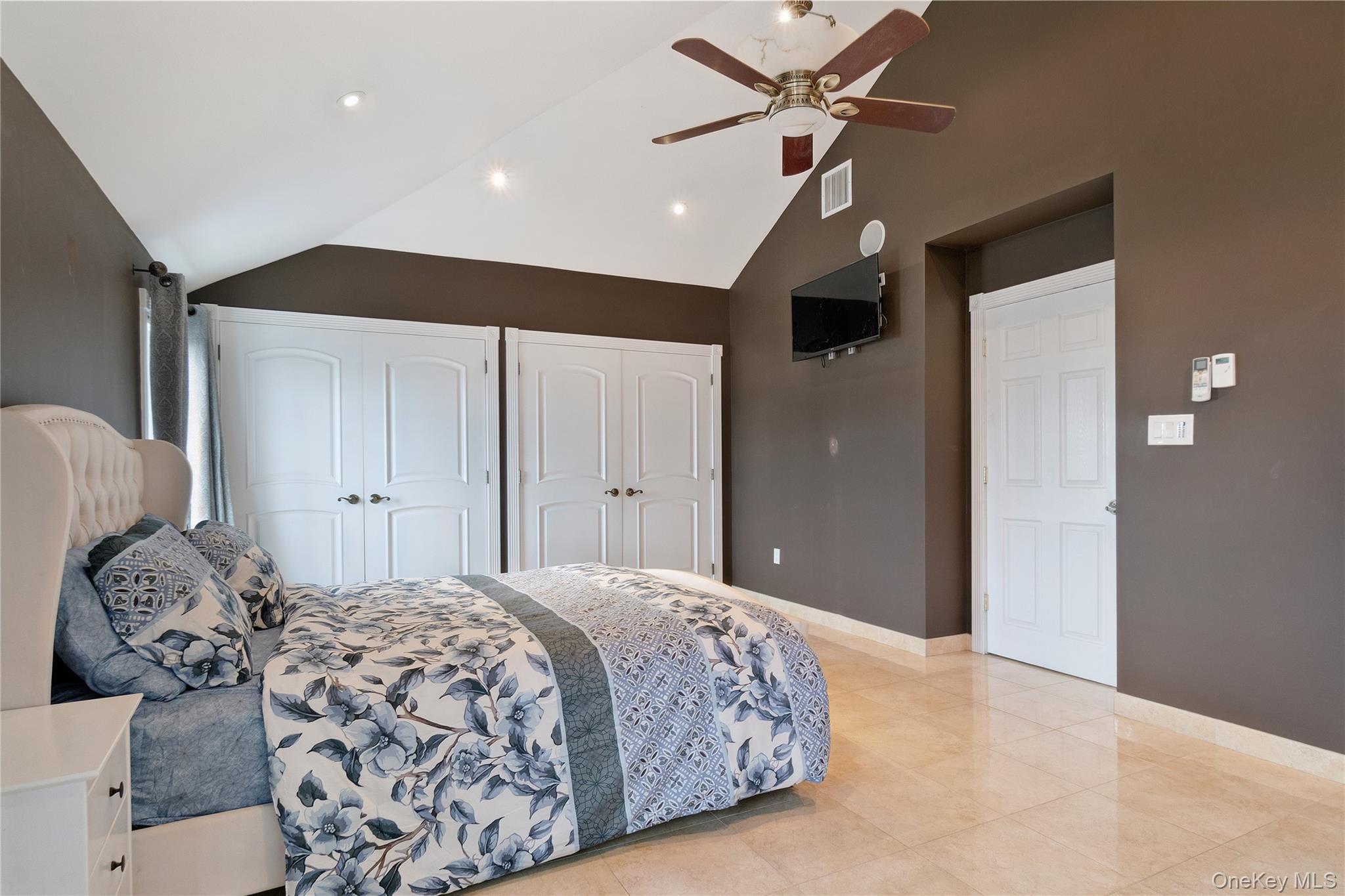 Single Family 92nd Street Queens, NY 11414, MLS-1037044-22