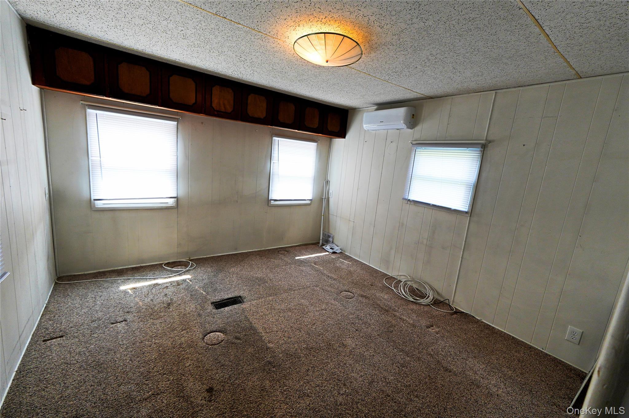 Single Family Fresh Pond Avenue Suffolk County, NY 11933, MLS-1037046-11